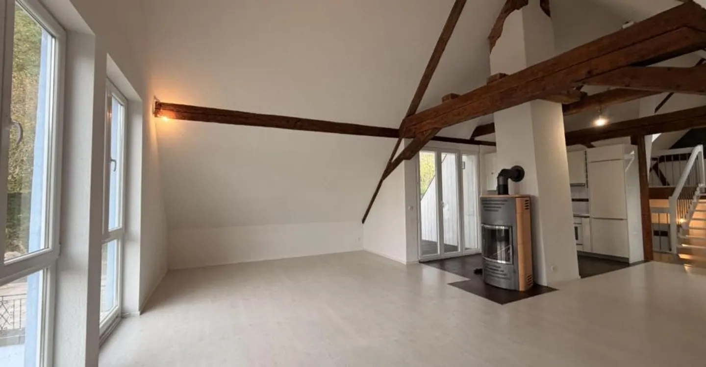 Appartement Charmant avec Terrasse - Photo 5 sur 10