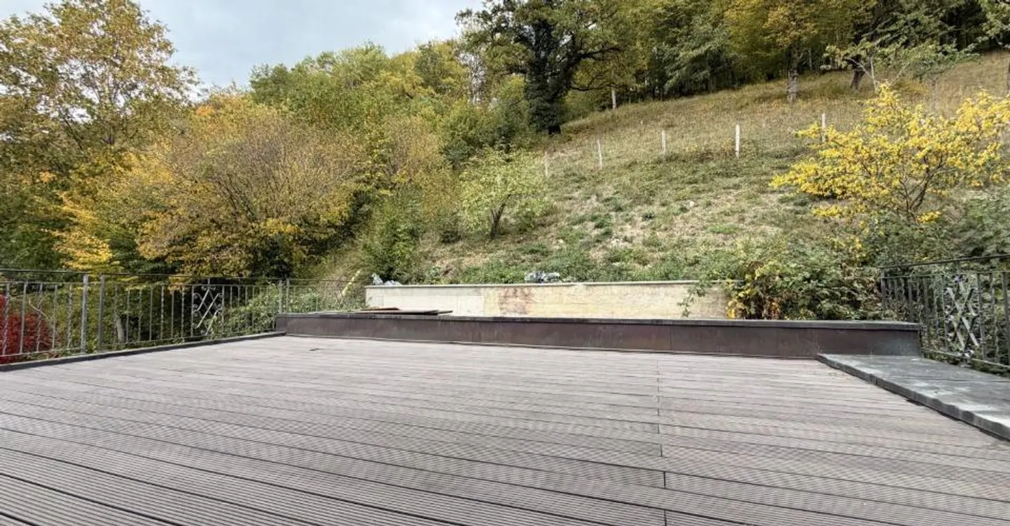 Appartement Charmant avec Terrasse - Photo 8 sur 10
