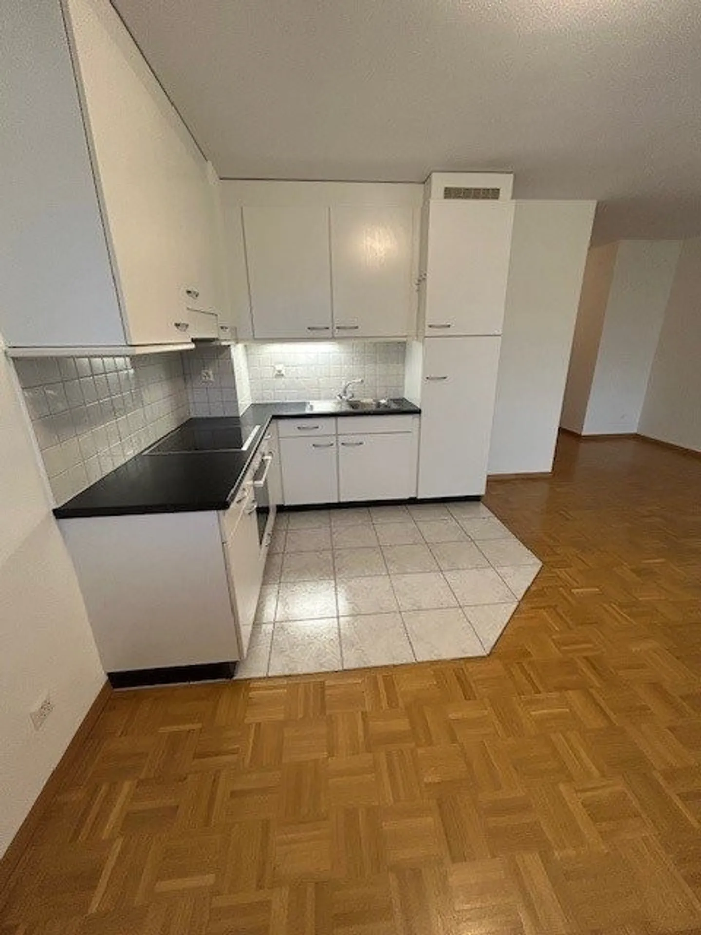 1.5-room apartment on the 6th floor in Vevey - Photo 2 of 4