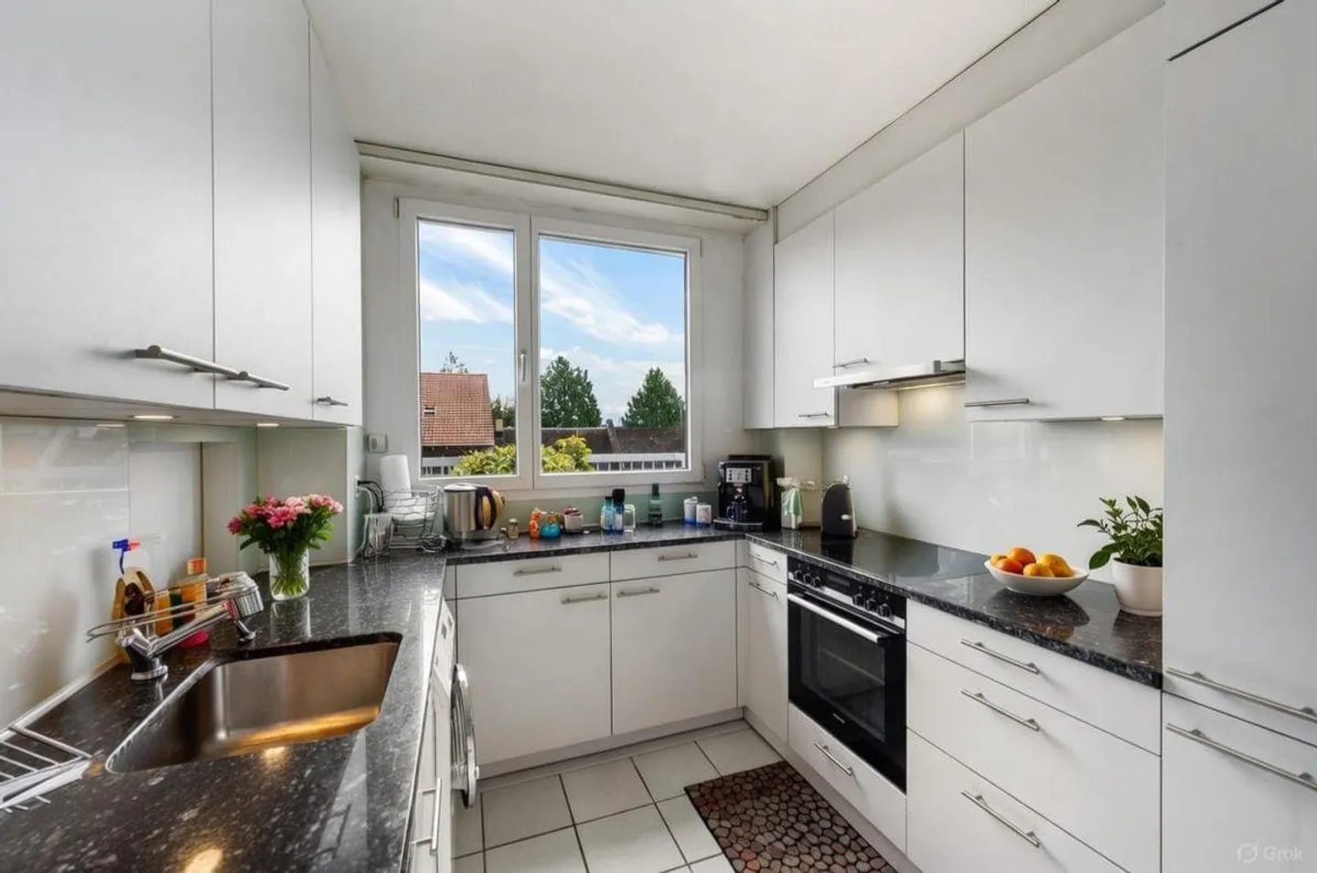 Spacious Attic Maisonette in Basel - Photo 8 of 12