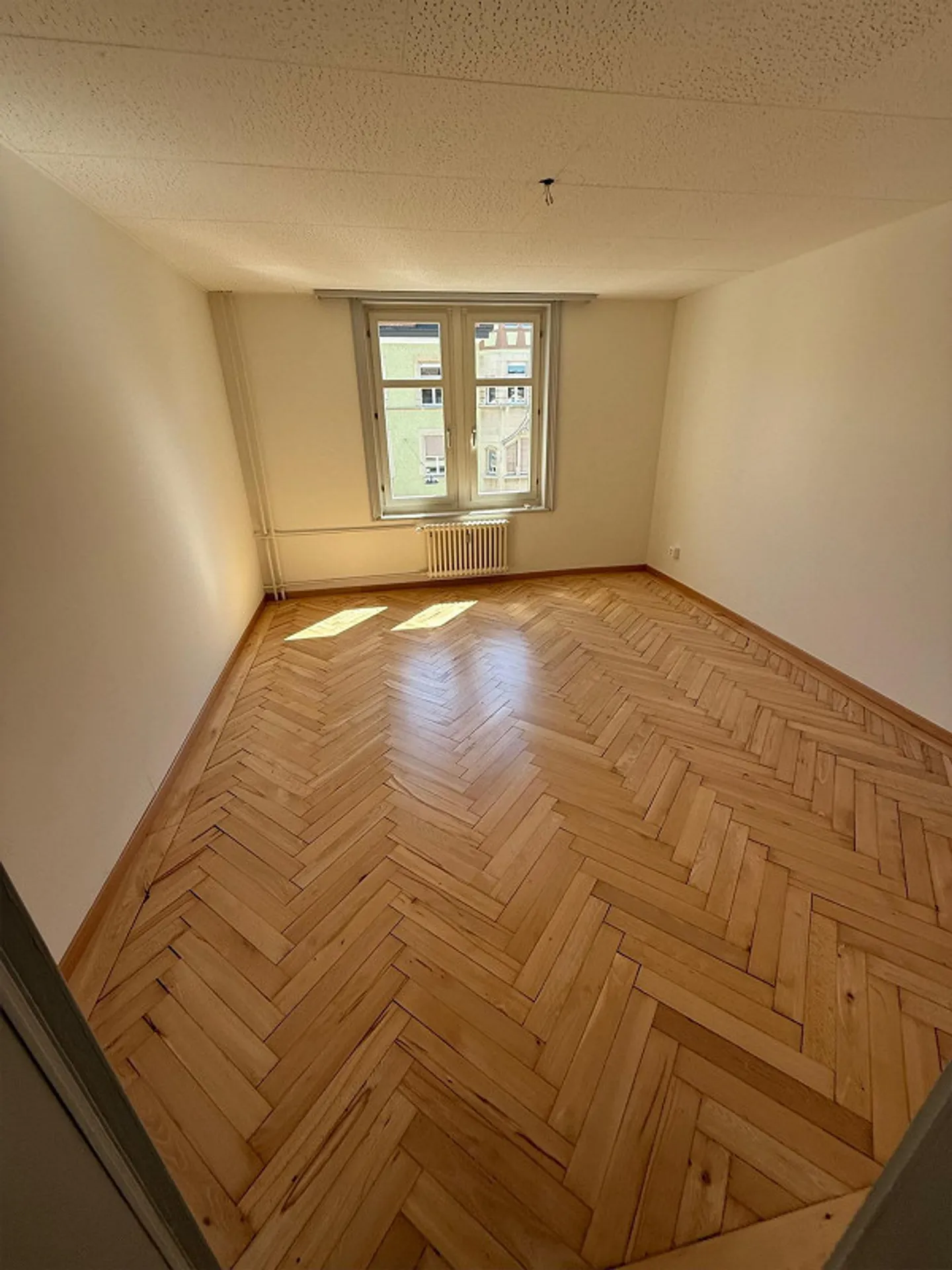 Bella appartamento di 4 stanze nel quartiere di Lachen - Foto 5 di 7