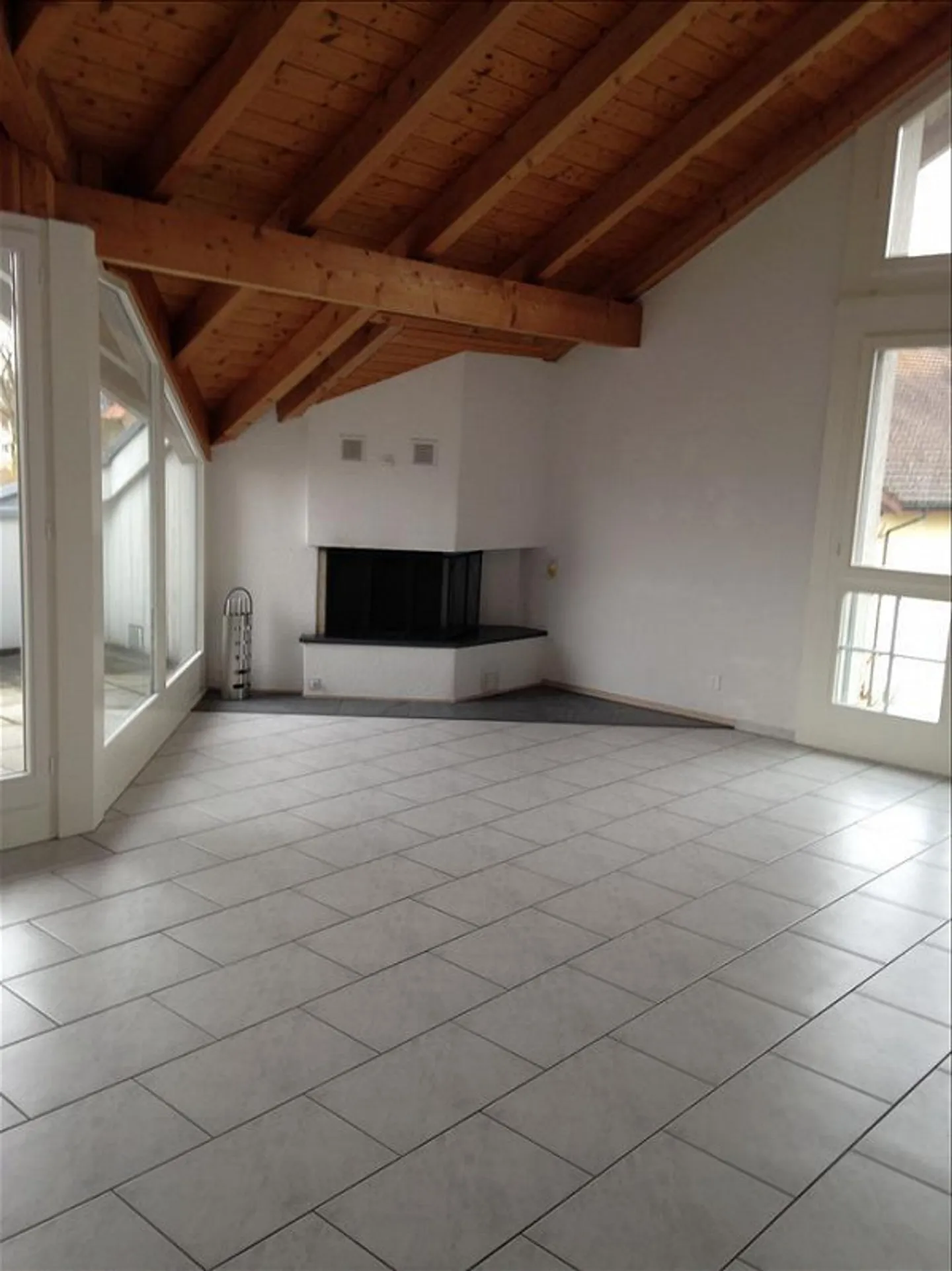 Cozy attic apartment! - Photo 2 of 7