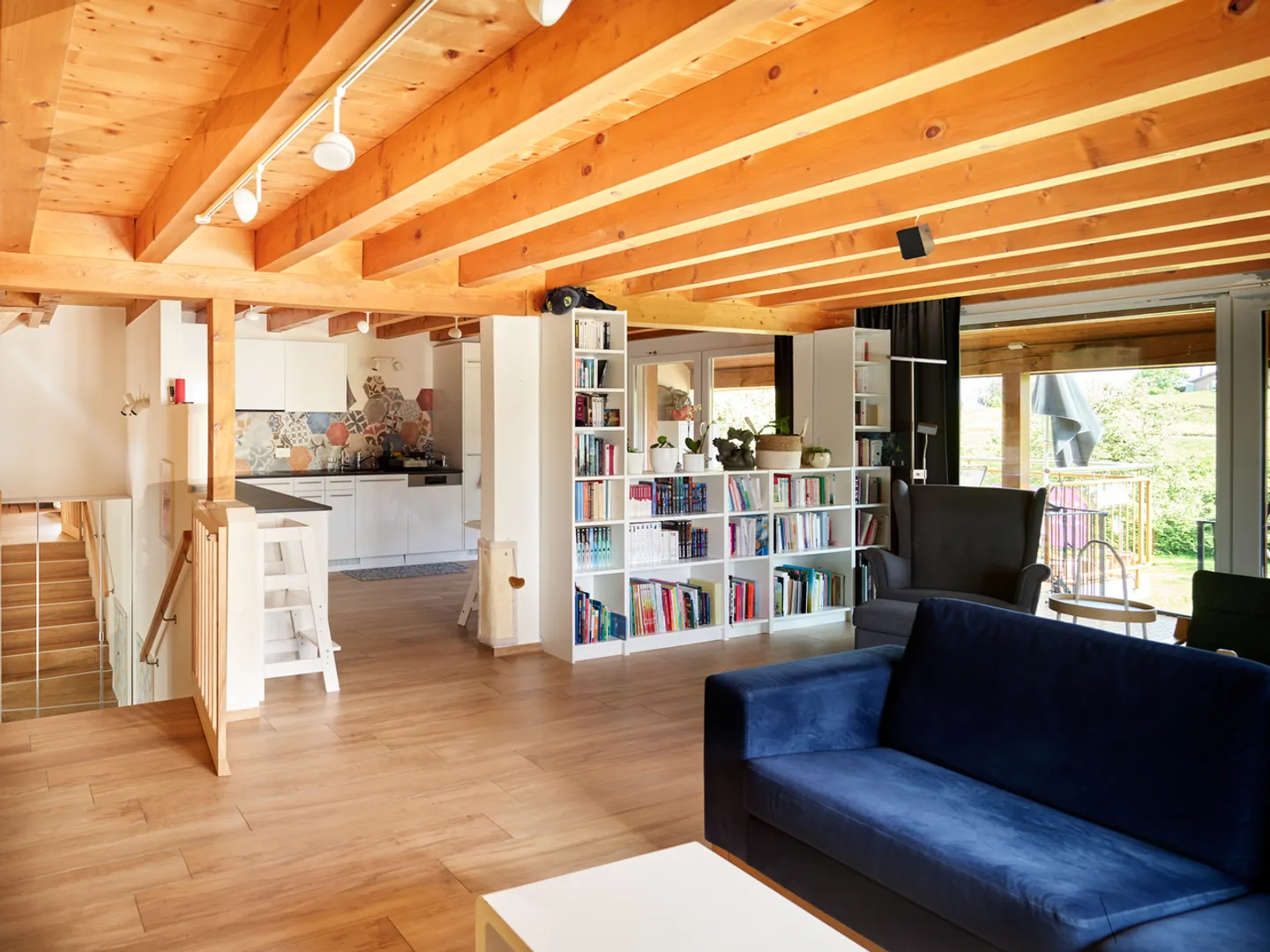 Renovated farmhouse with 2 apartments and residual potential - Photo 9 of 14