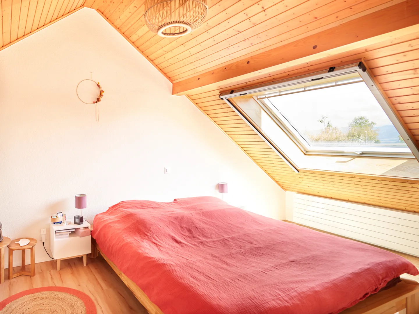 Renovated farmhouse with 2 apartments and residual potential - Photo 10 of 14