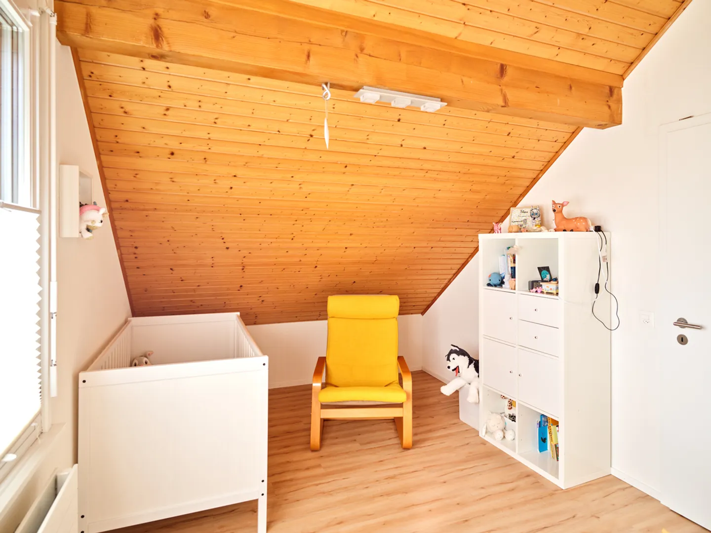 Renovated farmhouse with 2 apartments and residual potential - Photo 12 of 14