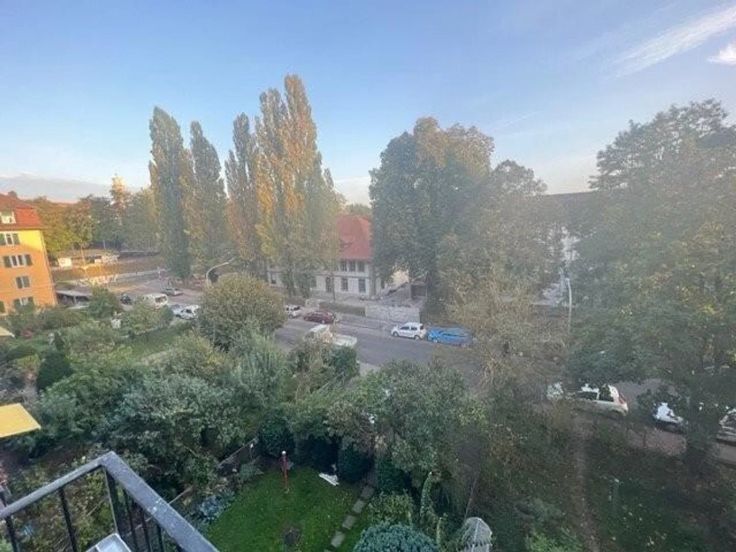 Appartamento attraente con 2 camere da letto in affitto nel ricercato quartiere Lorraine - Foto 3 di 7