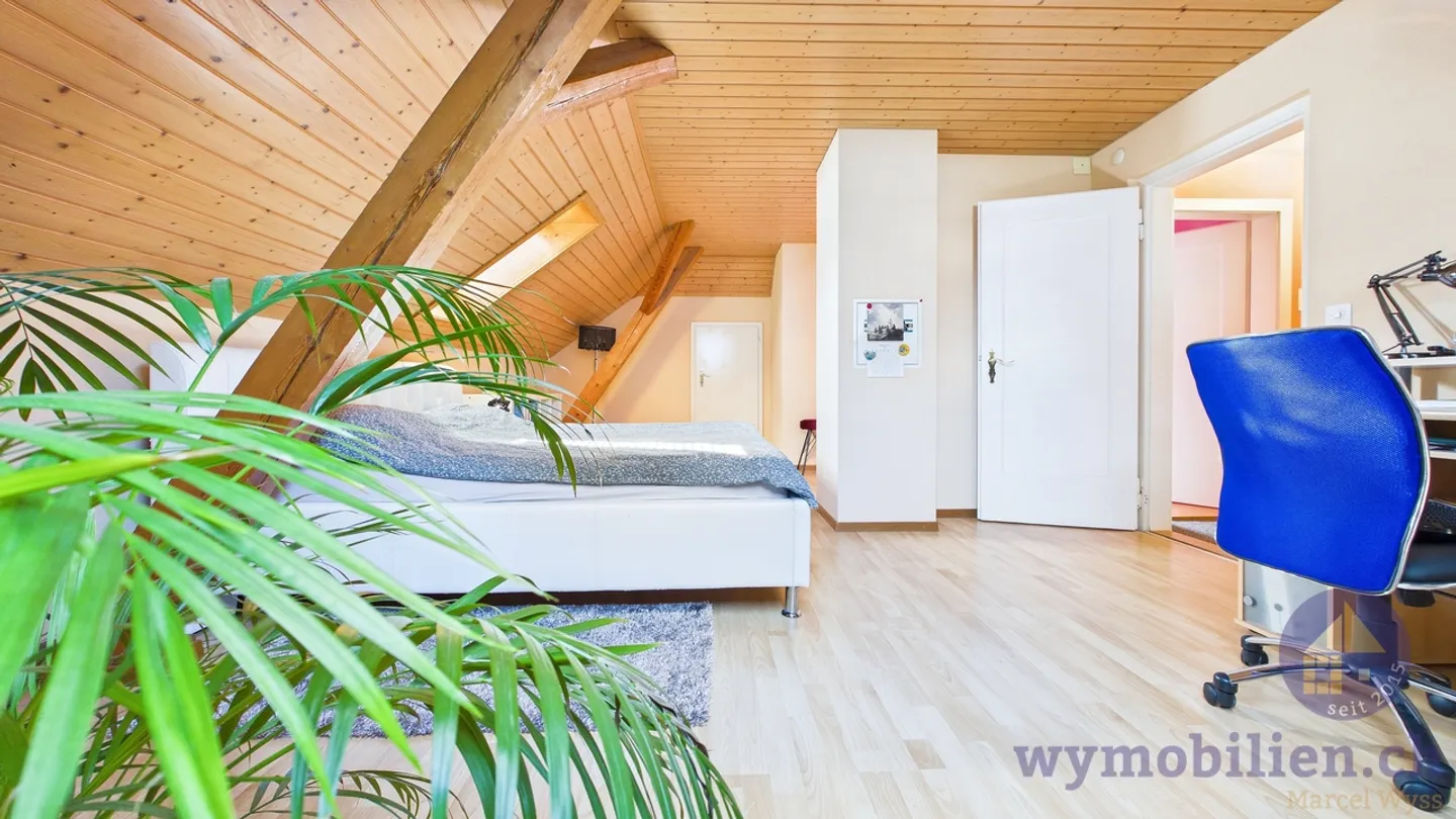 Maison familiale spacieuse avec jardin - Photo 8 sur 11