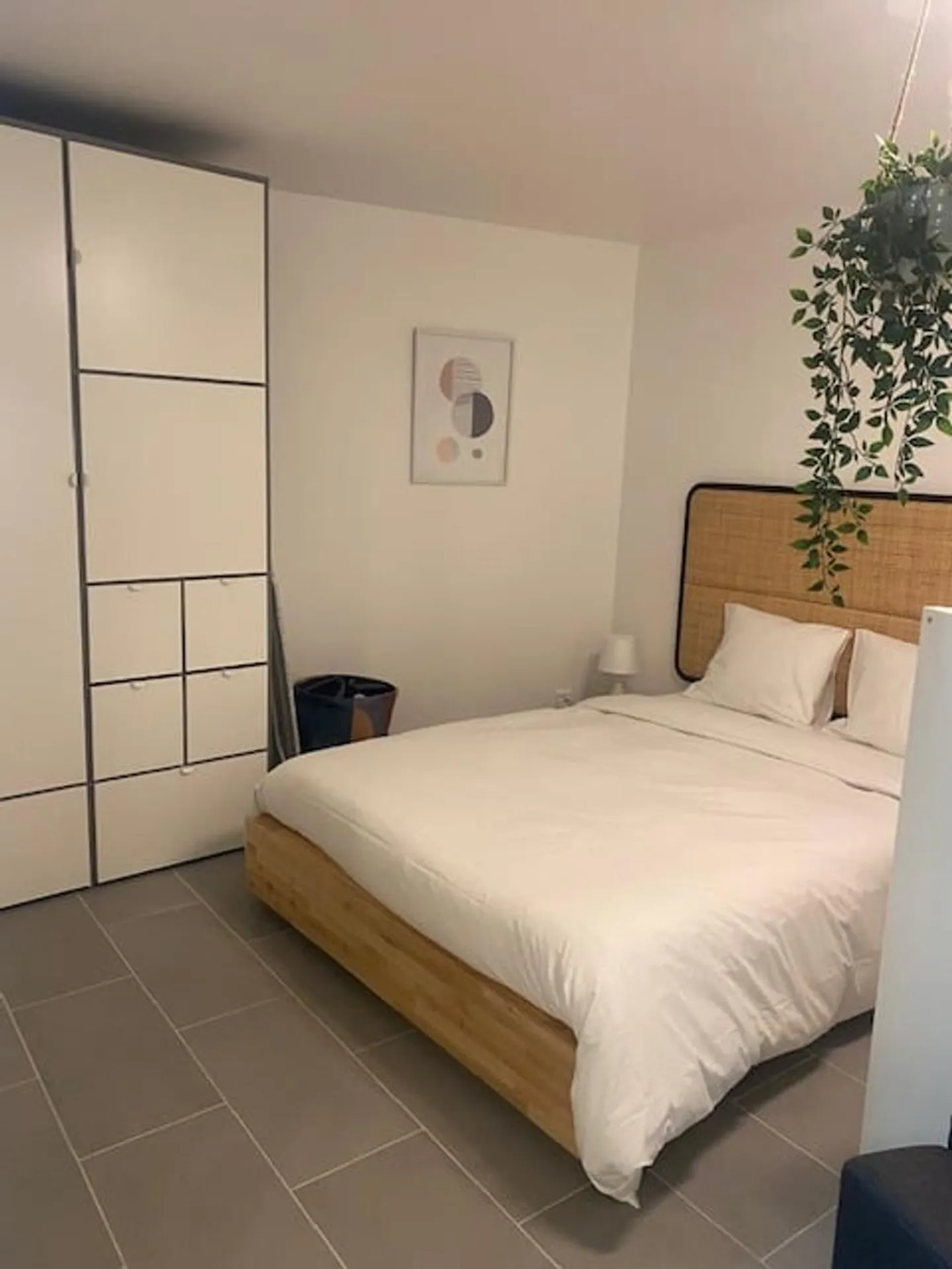 Monolocale moderno all'ultimo piano vicino alla metropolitana - 15 minuti dal centro città - Foto 3 di 6