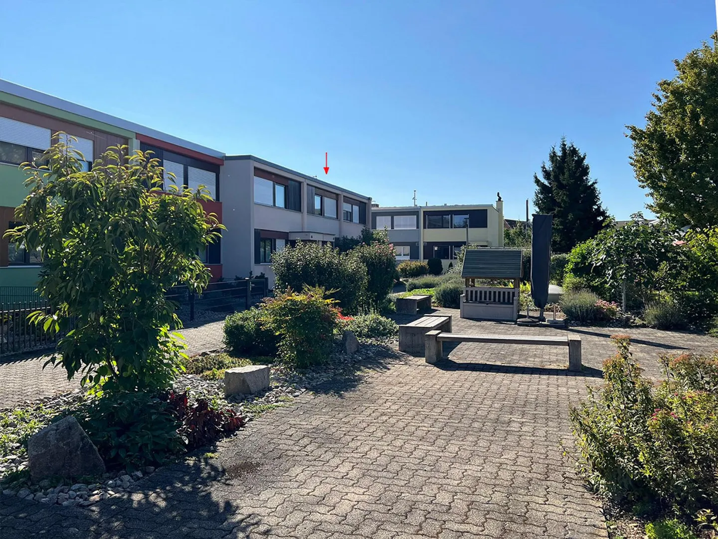 Casa unifamiliare di 4 stanze con laboratorio - Foto 1 di 16