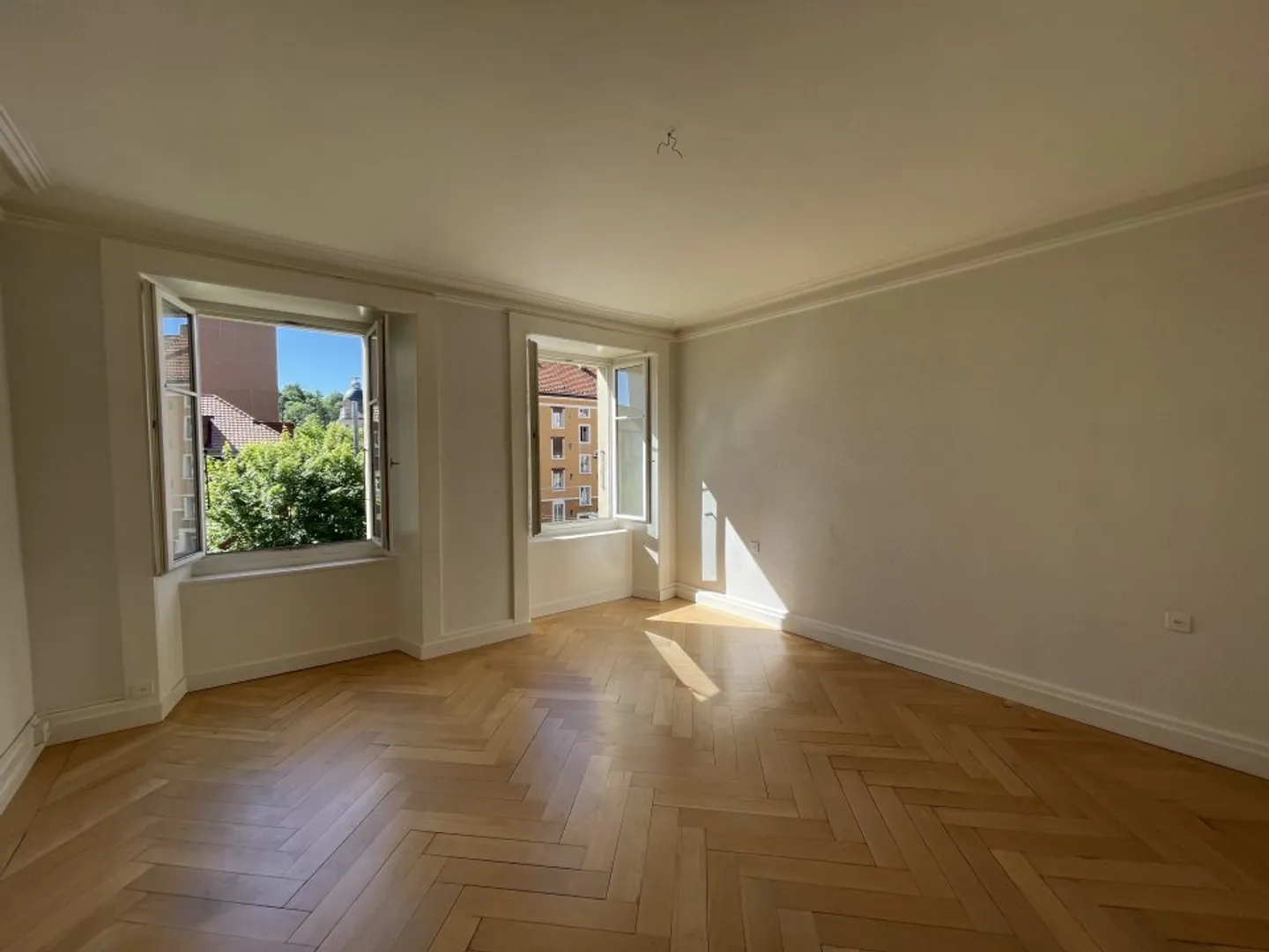 00900 - 3-Zimmer-Wohnung - Parc 81 - La Chaux-de-Fonds - Foto 2 von 5