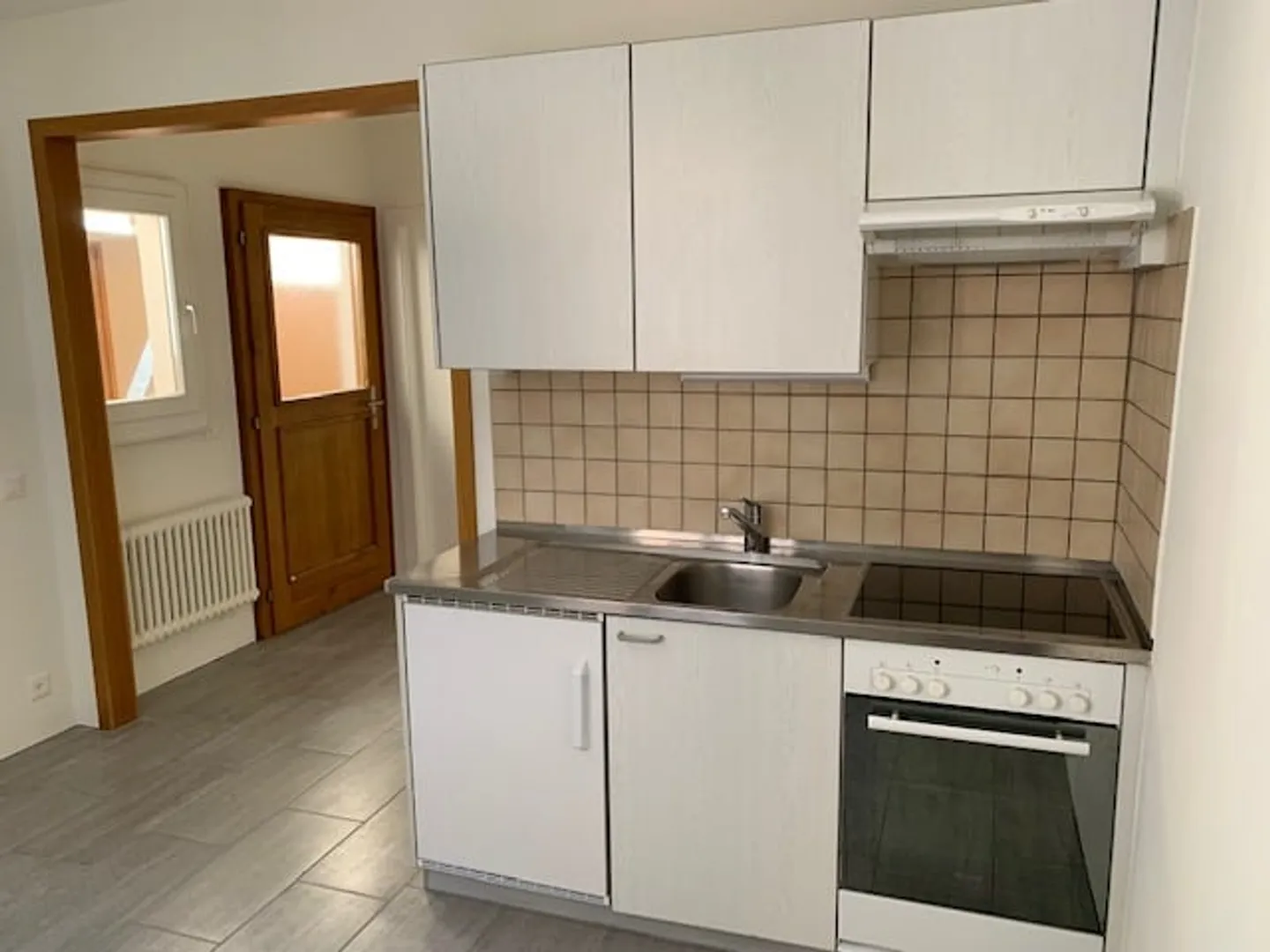 2 Camere Completamente Ristrutturate, a 60 m dal Lago - Foto 2 di 8