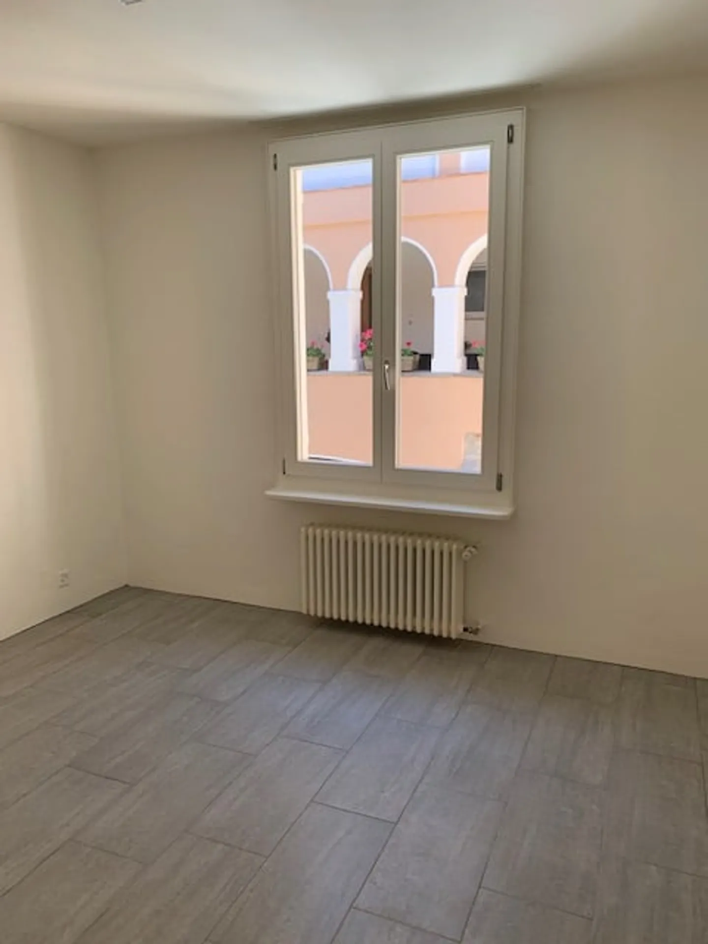 2 Camere Completamente Ristrutturate, a 60 m dal Lago - Foto 4 di 8