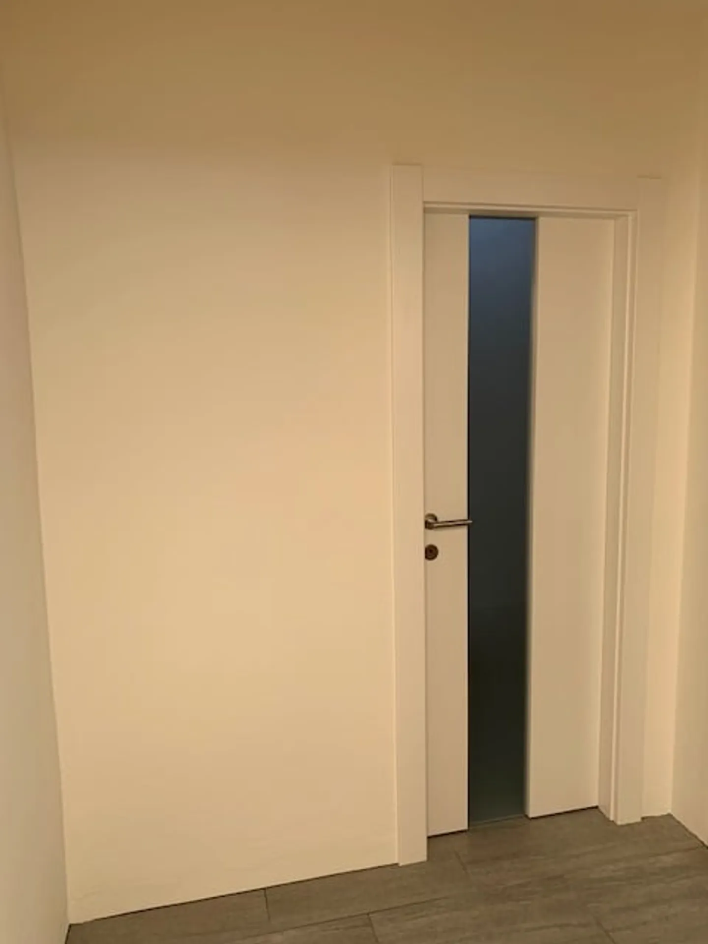 2 Camere Completamente Ristrutturate, a 60 m dal Lago - Foto 8 di 8