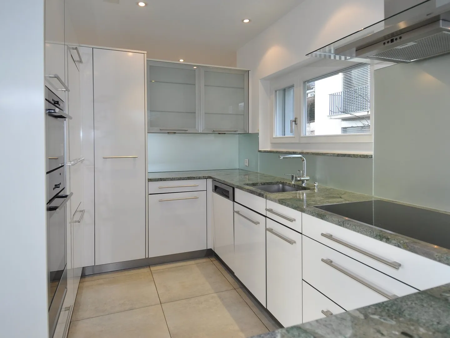 Spacious 4.5-room apartment with a view - Photo 4 of 21