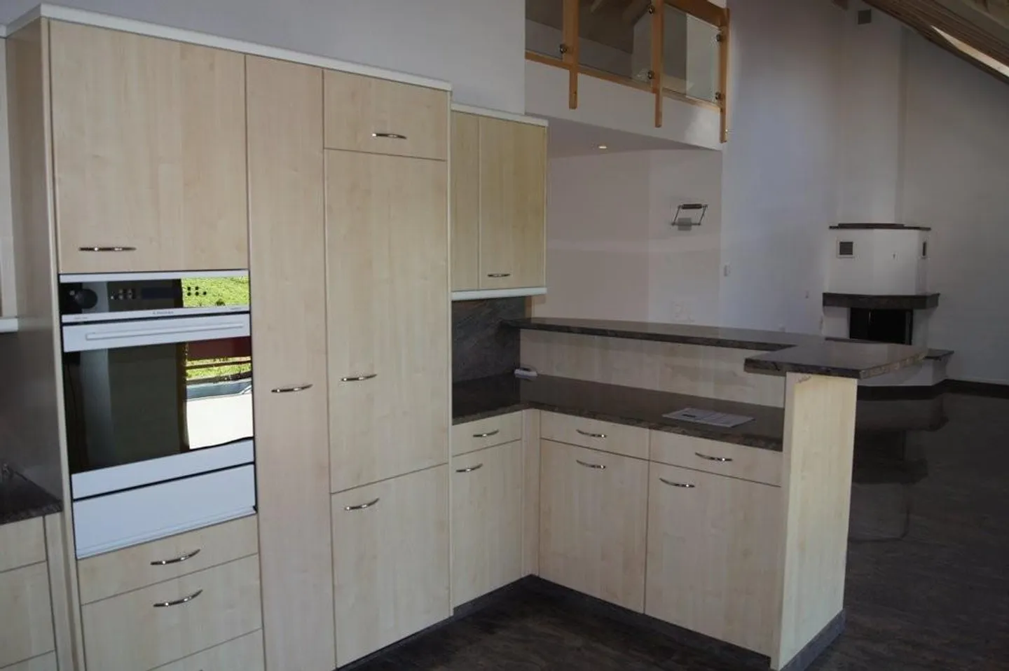 Geräumige Wohnung mit Galerie - Foto 3 von 12