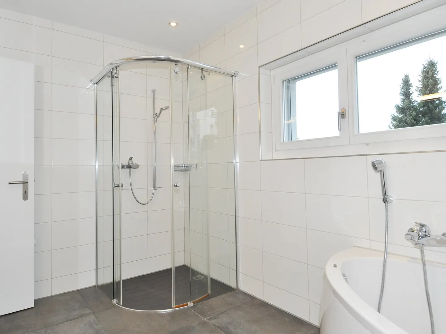 Spacious 4.5-room apartment with a view - Photo 11 of 21