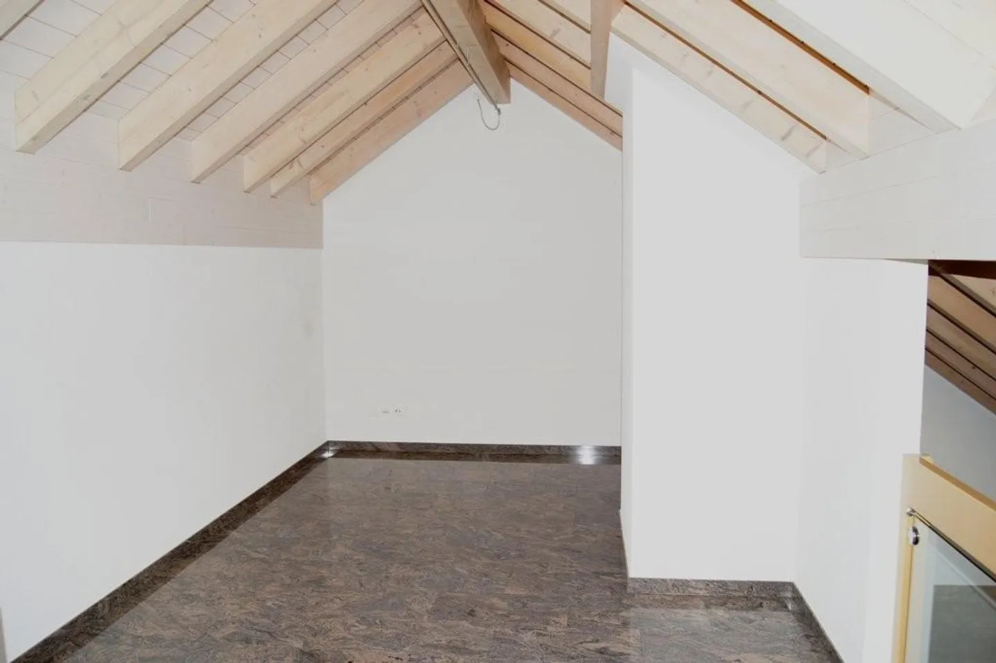 Geräumige Wohnung mit Galerie - Foto 10 von 12