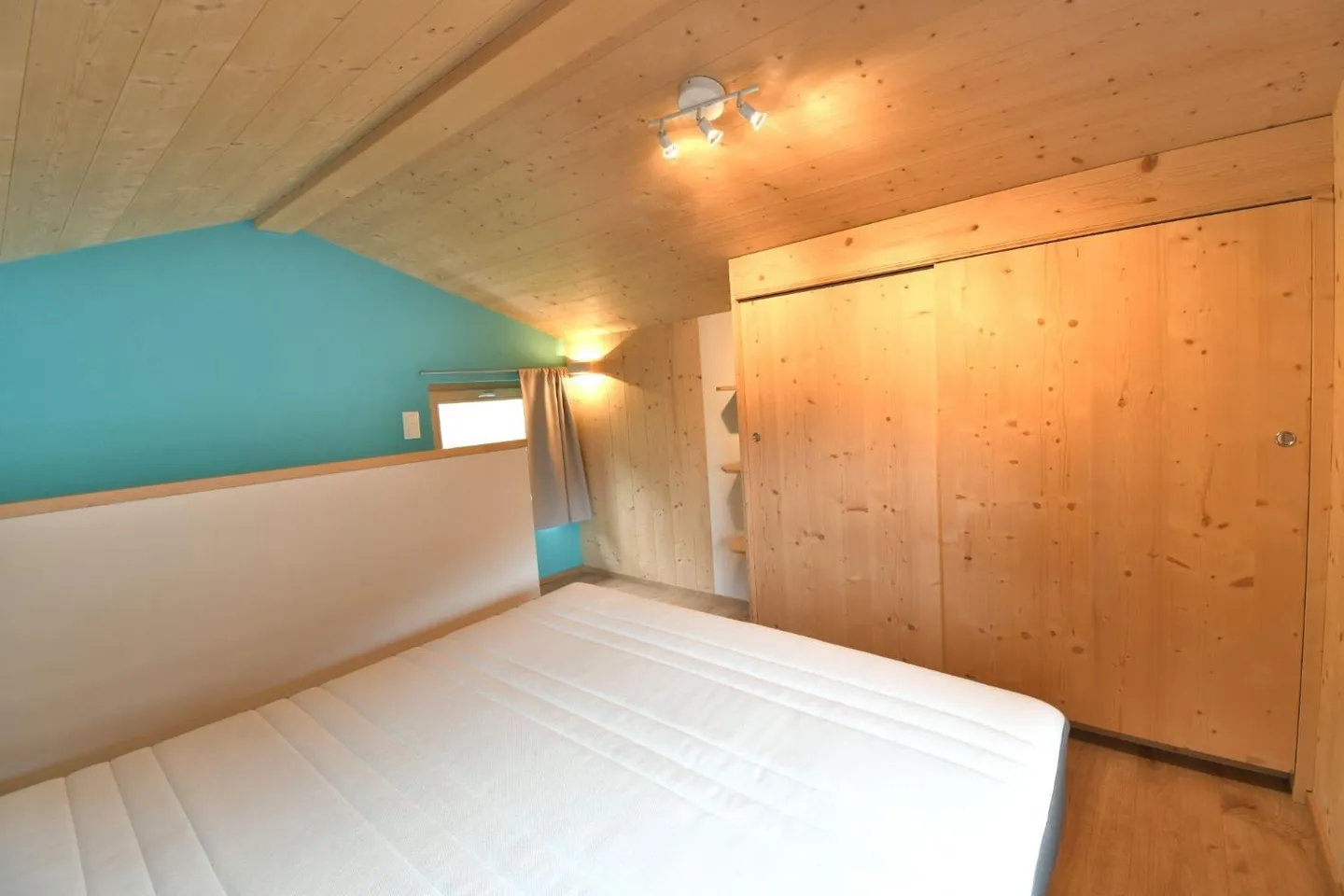 Chalet 2.5 rooms - Photo 8 of 9