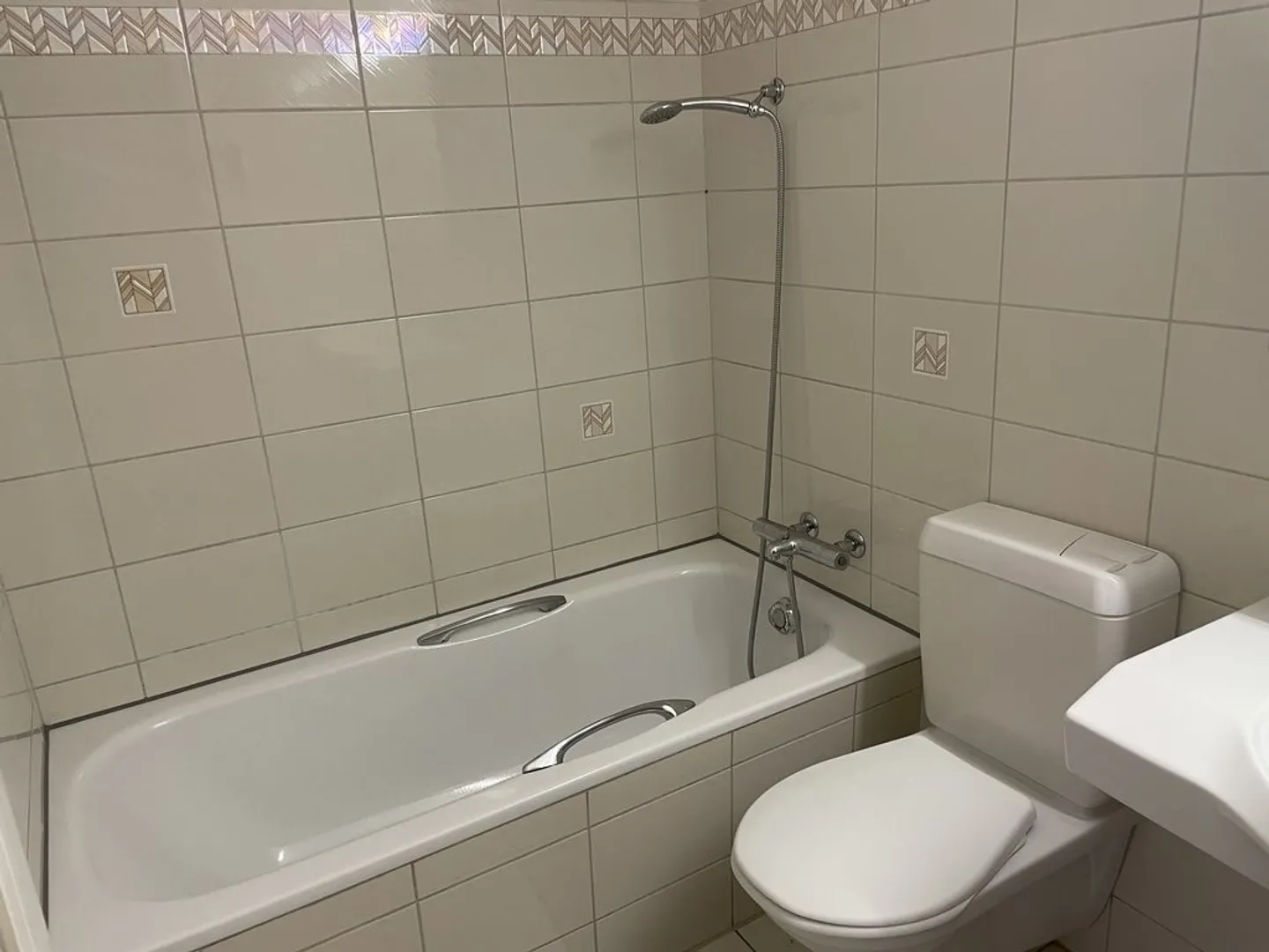 Incantevole appartamento duplex di 5.5 locali con soppalco e camino - Foto 10 di 11