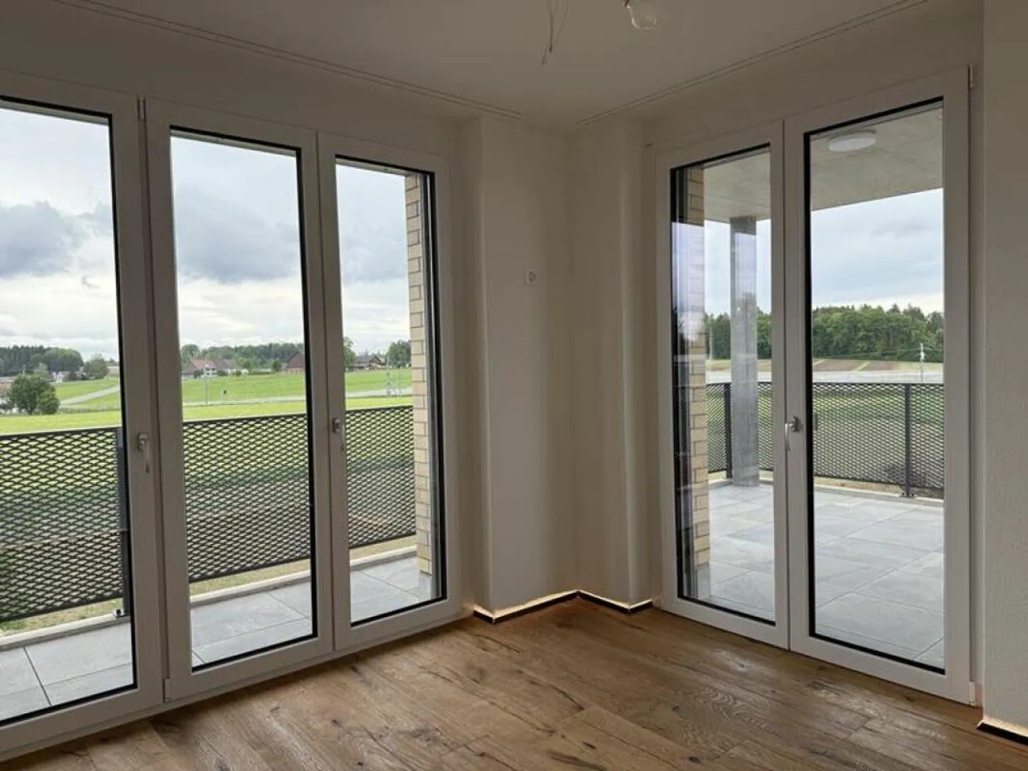 Ganz oben. Ganz frei. Ganz Zuhause - exklusive 3.5-Zi.-Attikawohnun... - Foto 9 di 19