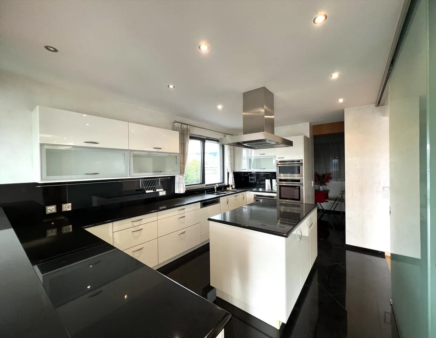 Attico in affitto - Foto 4 di 11