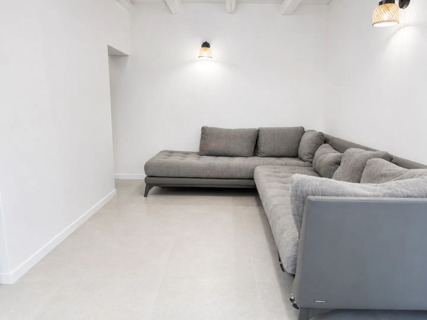 Exceptional character triplex in Meinier - Photo 4 of 9