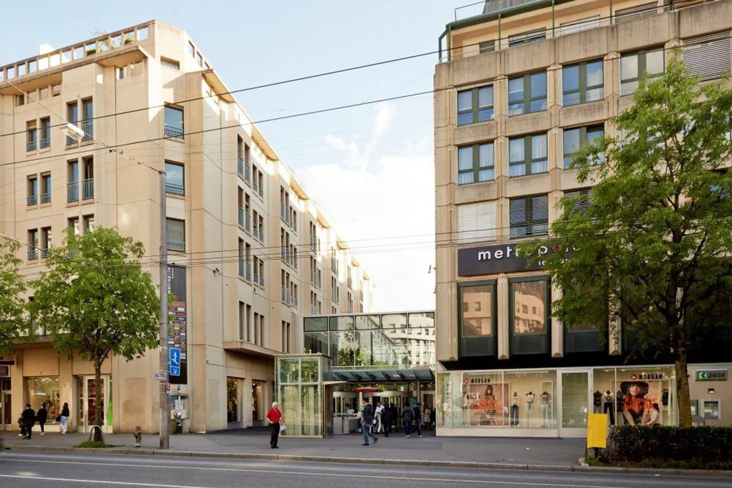 Parking spaces in the underground of the Metropole shopping center - Photo 1 of 1