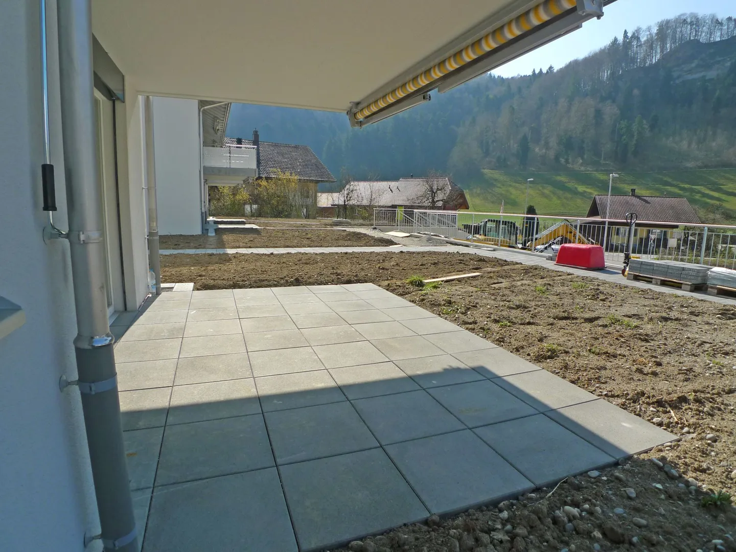 3.5-room apartment with many extras - Photo 1 of 12