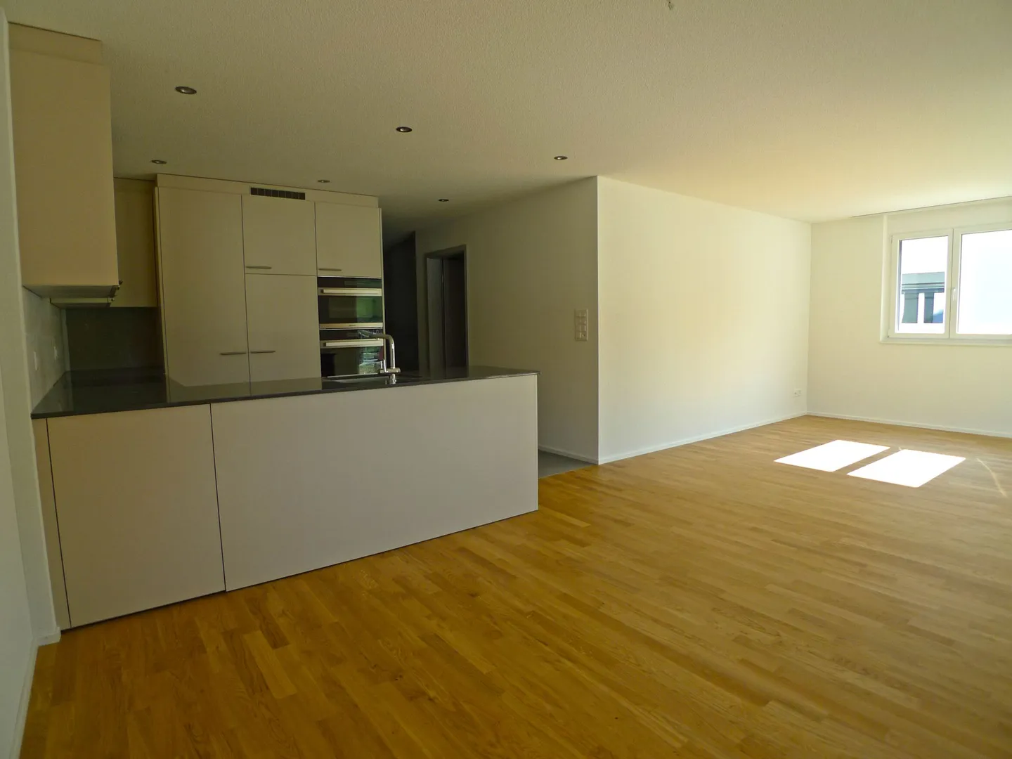 3.5-room apartment with many extras - Photo 3 of 12