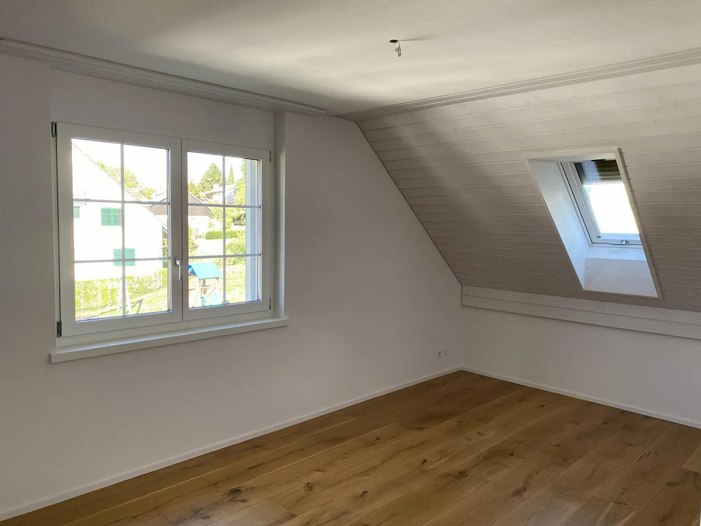 Fantastic 4.5-room maisonette apartment in a quiet location in Schöfflisdorf - Photo 5 of 11