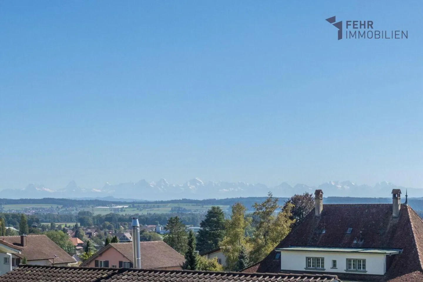 Fehr Immobilien - Freistehendes Zwei-Generationen-Haus - Foto 3 von 13