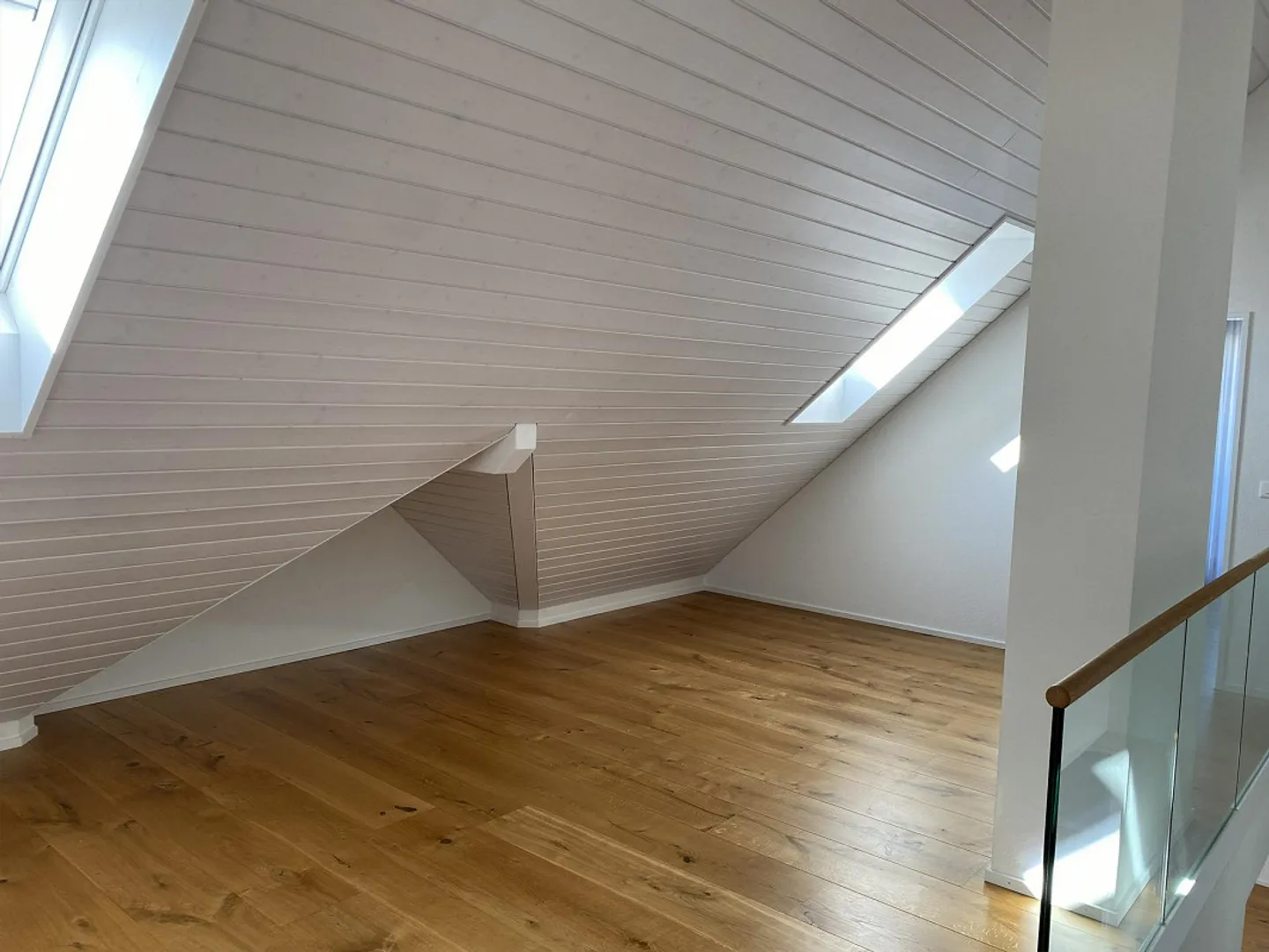 Fantastic 4.5-room maisonette apartment in a quiet location in Schöfflisdorf - Photo 9 of 11