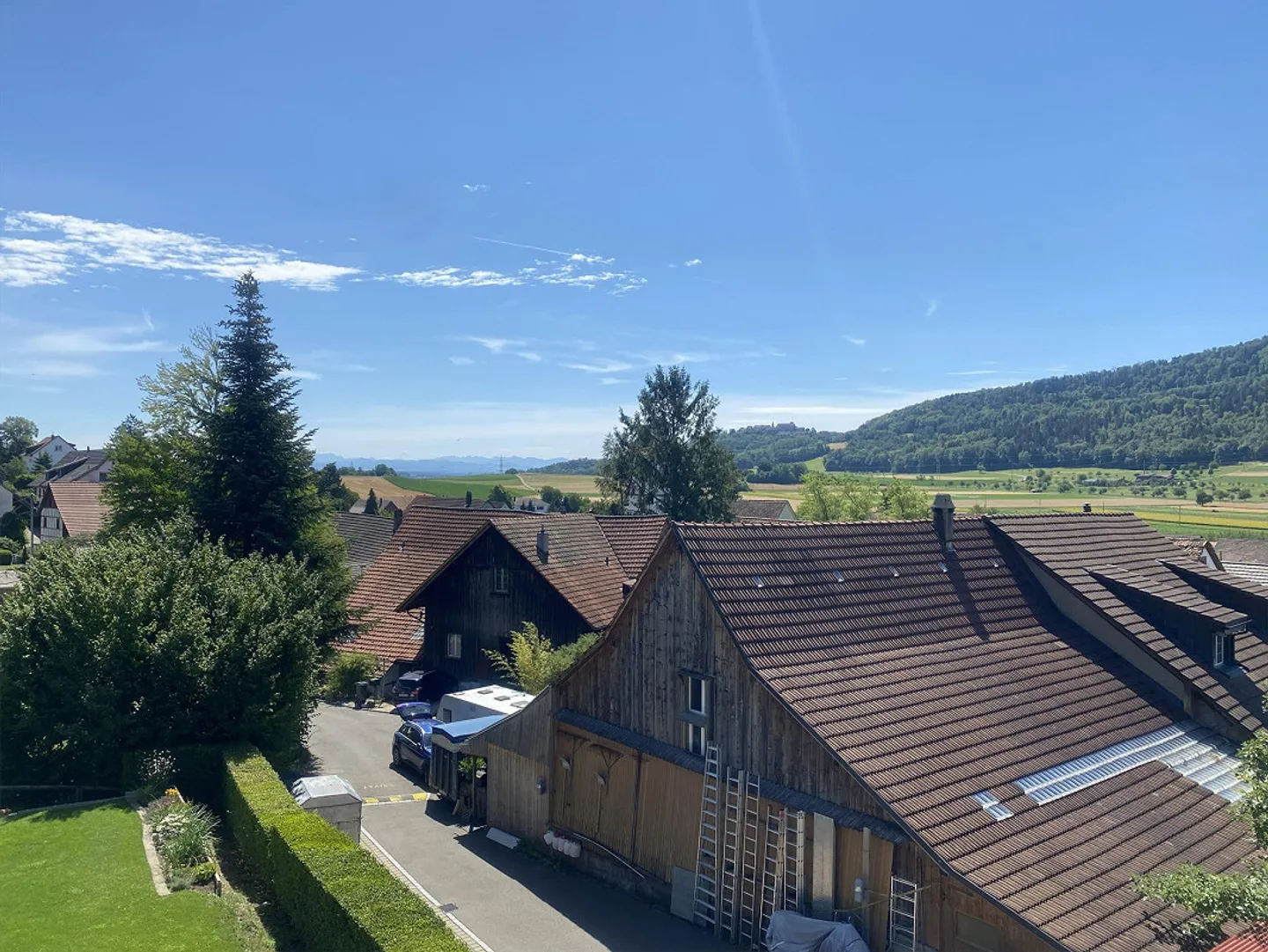 Fantastic 4.5-room maisonette apartment in a quiet location in Schöfflisdorf - Photo 11 of 11