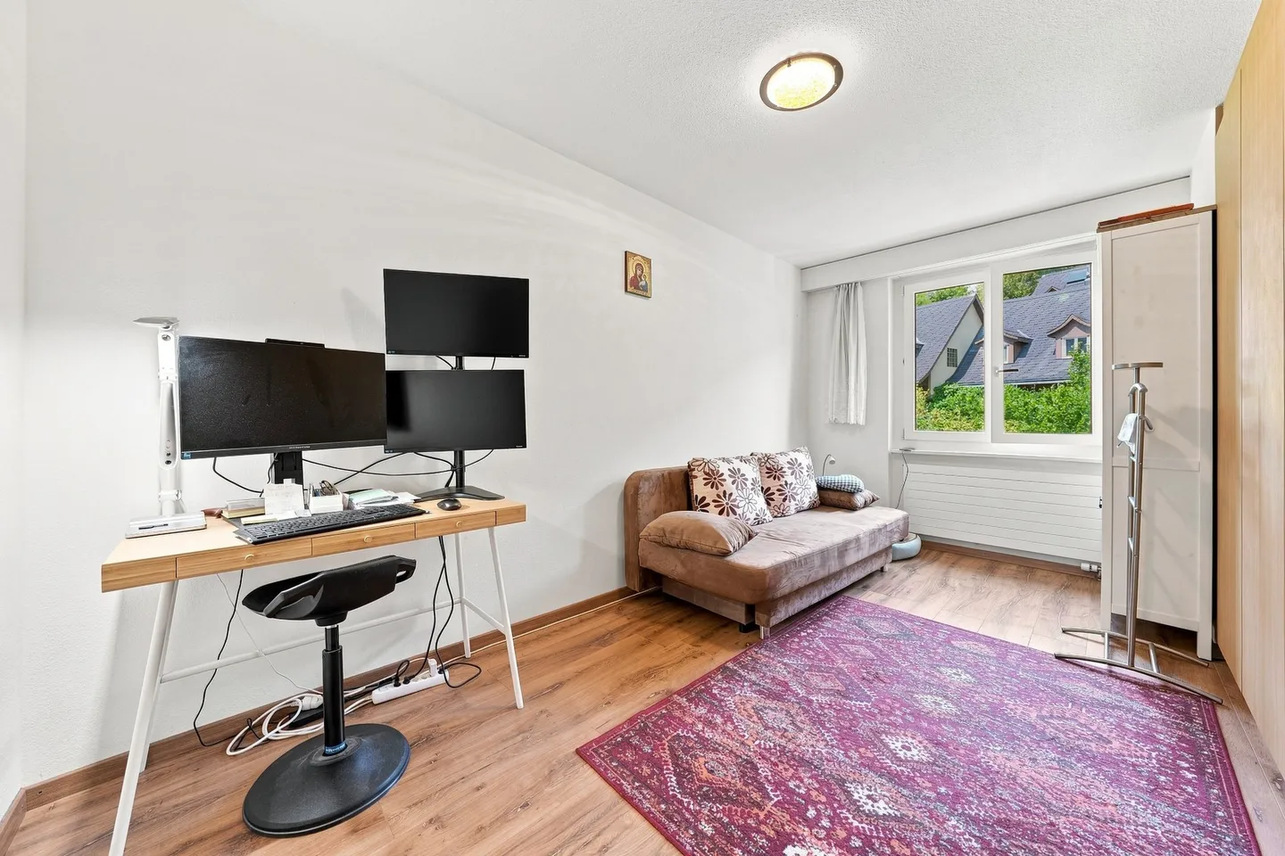 Spacious 4.5-Room Apartment - Photo 7 of 12