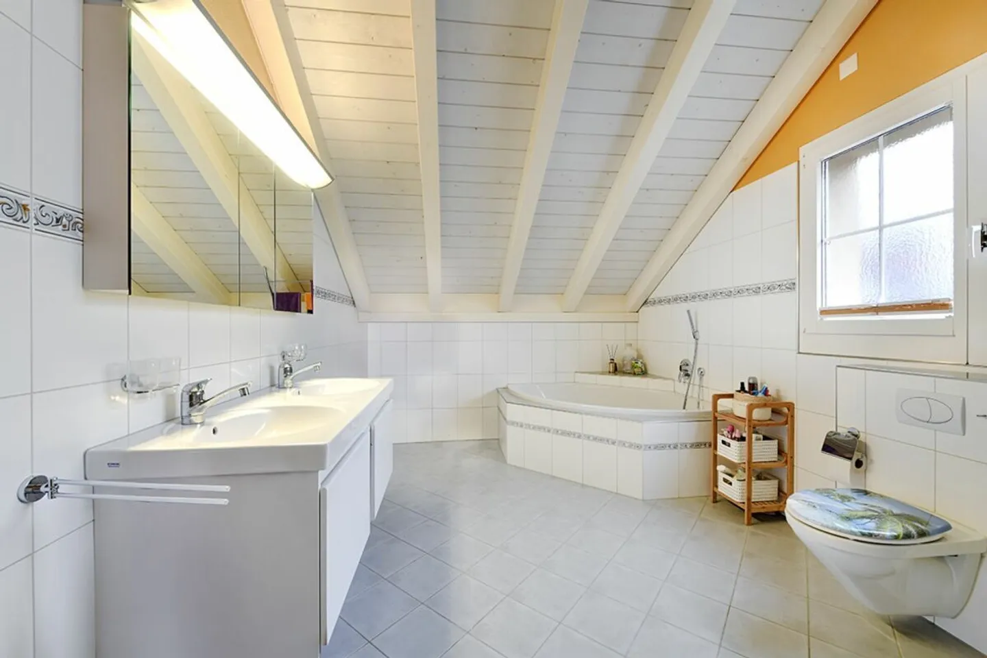 Casa unifamiliare di 5,5 locali in una posizione meravigliosamente soleggiata - Foto 11 di 21