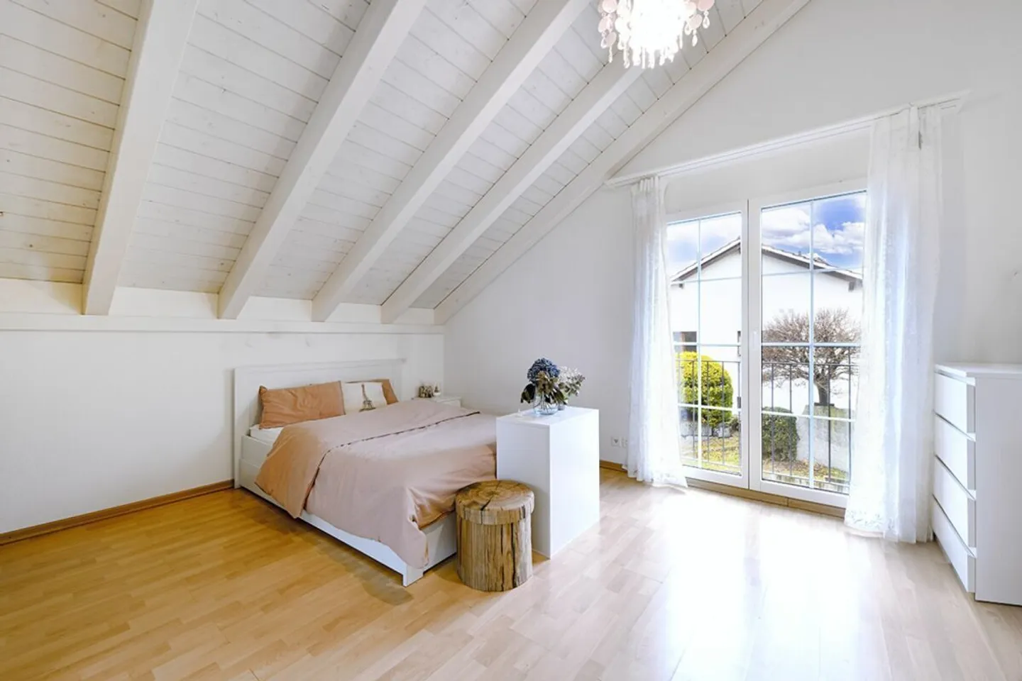 Casa unifamiliare di 5,5 locali in una posizione meravigliosamente soleggiata - Foto 12 di 21