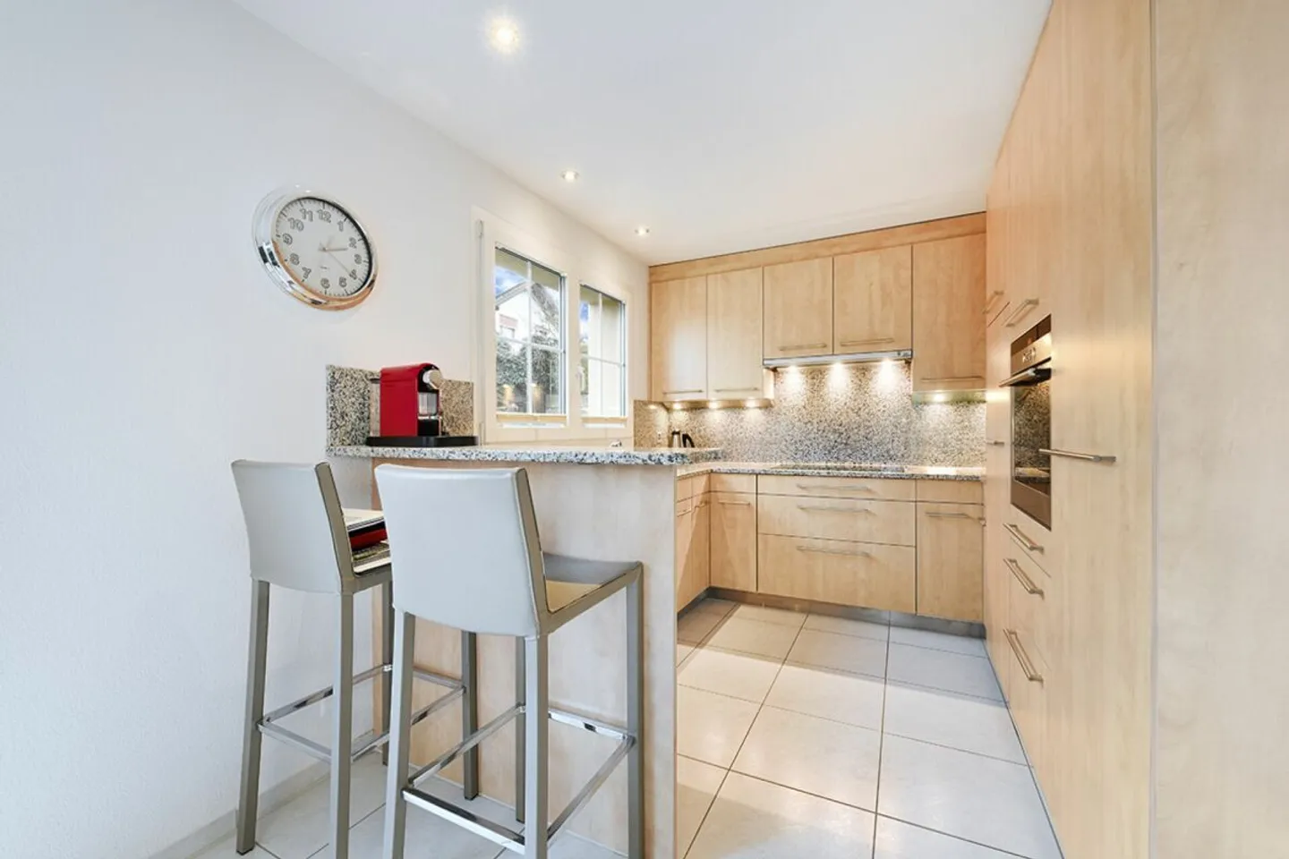 Casa unifamiliare di 5,5 locali in una posizione meravigliosamente soleggiata - Foto 6 di 21