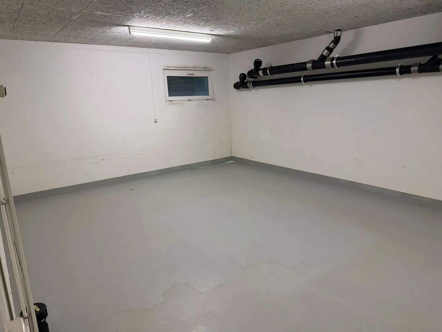 Craft Room for Rent in Adliswil - Photo 1 of 2