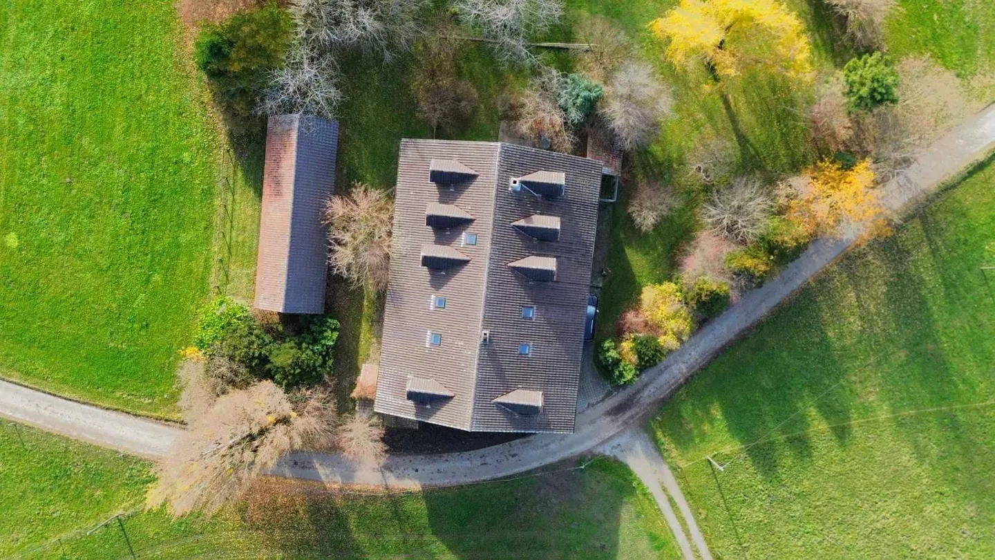 Propriété avec 10 chambres dans la nature - Photo 11 sur 12