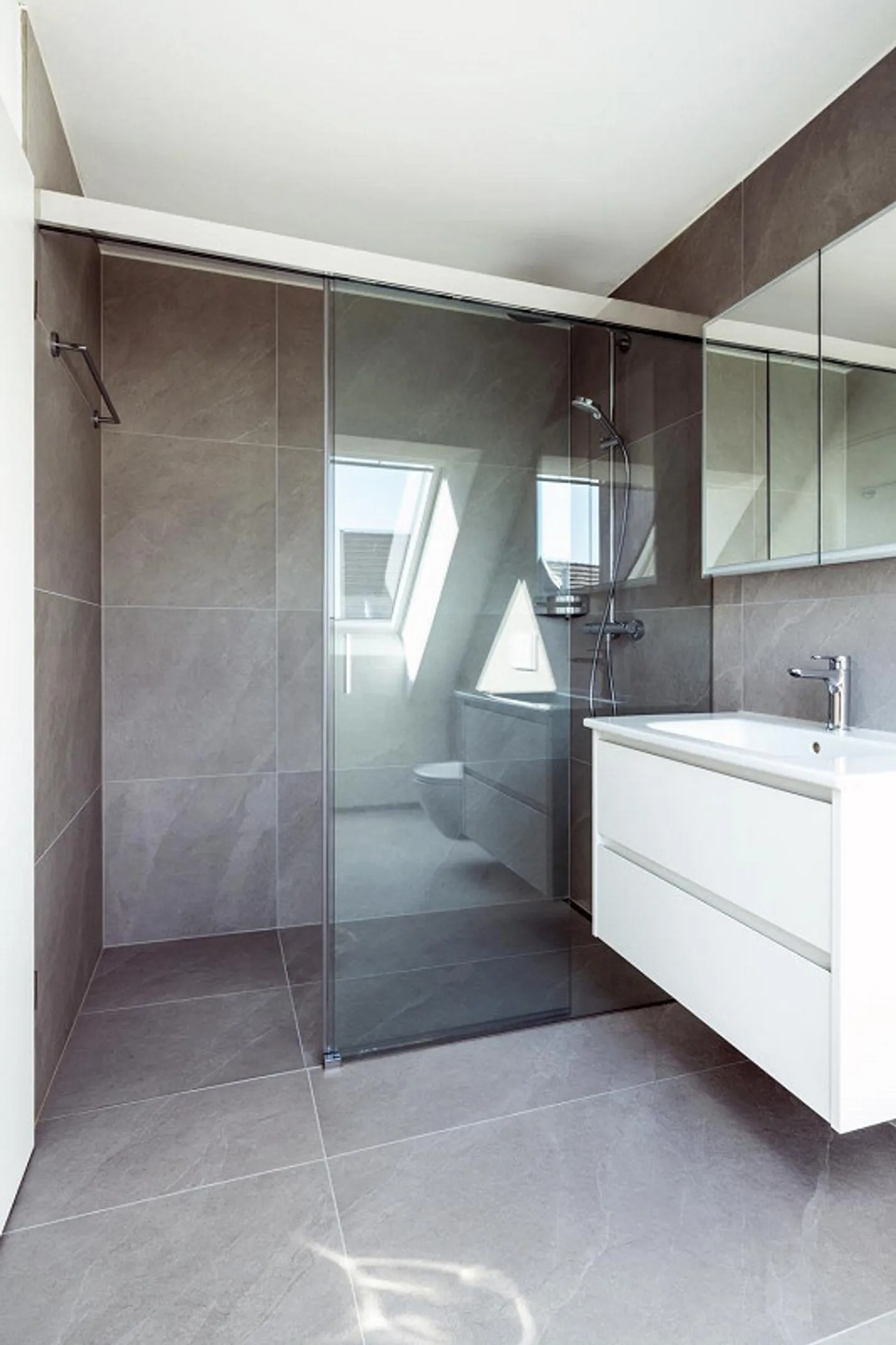 3.5-Room Maisonette Apartment - 139 m² Living with Special Character - Photo 9 of 13