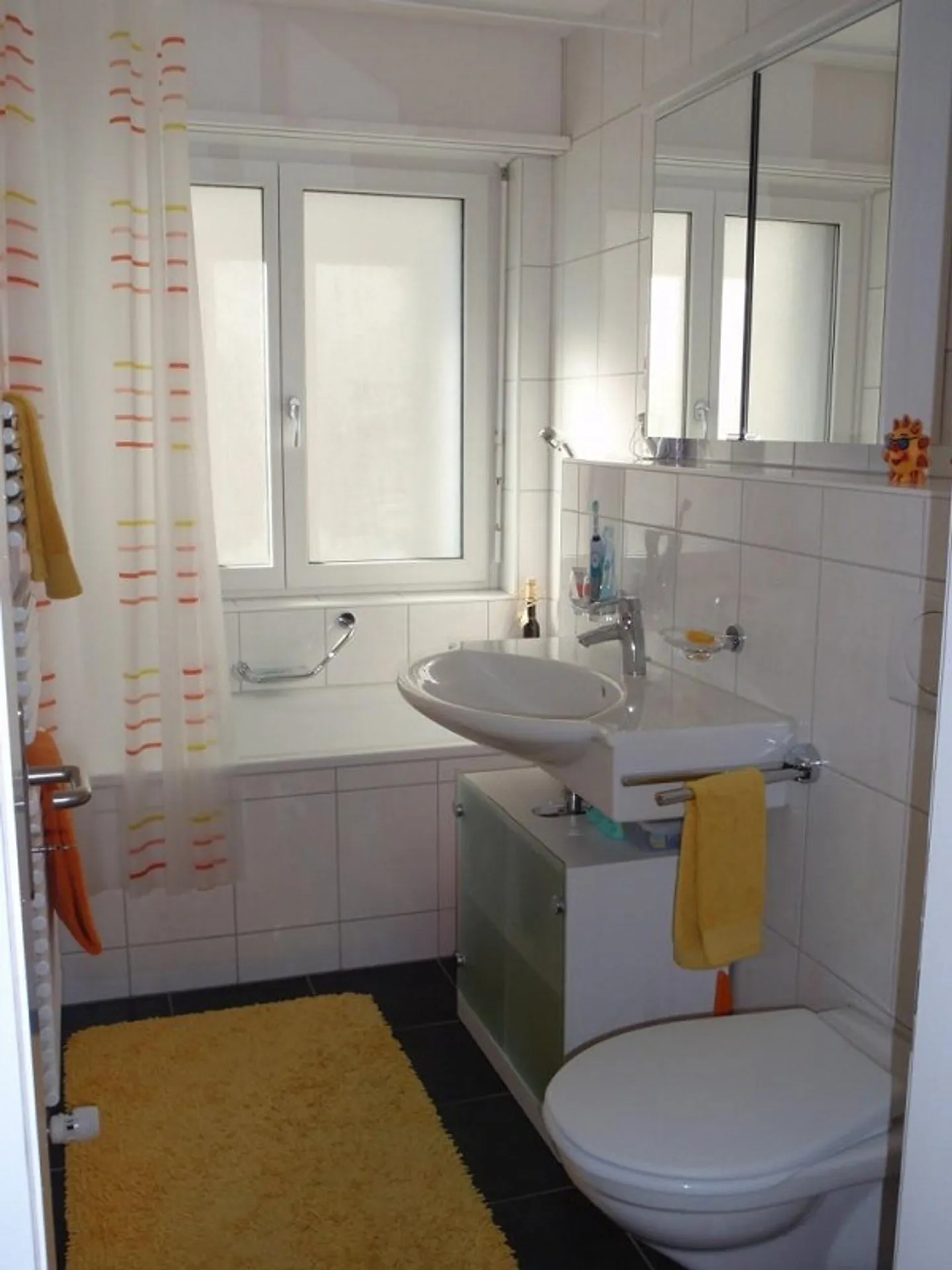 Appartamento soleggiato di 4½ stanze con vista lontana - Foto 4 di 9