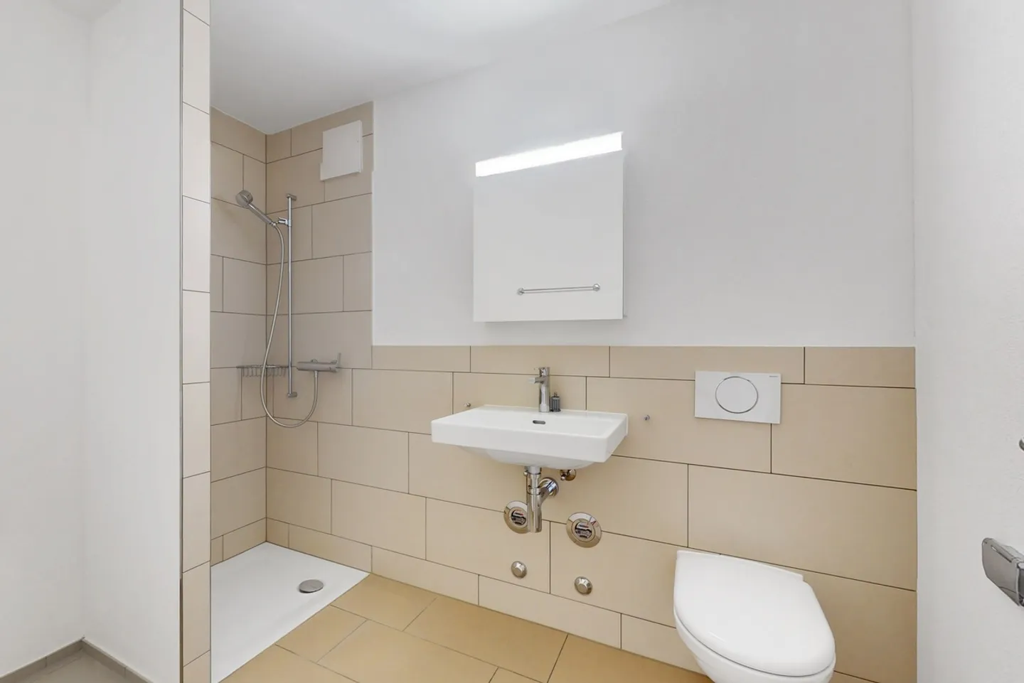 Modern Living - Altstetten - Photo 7 of 8