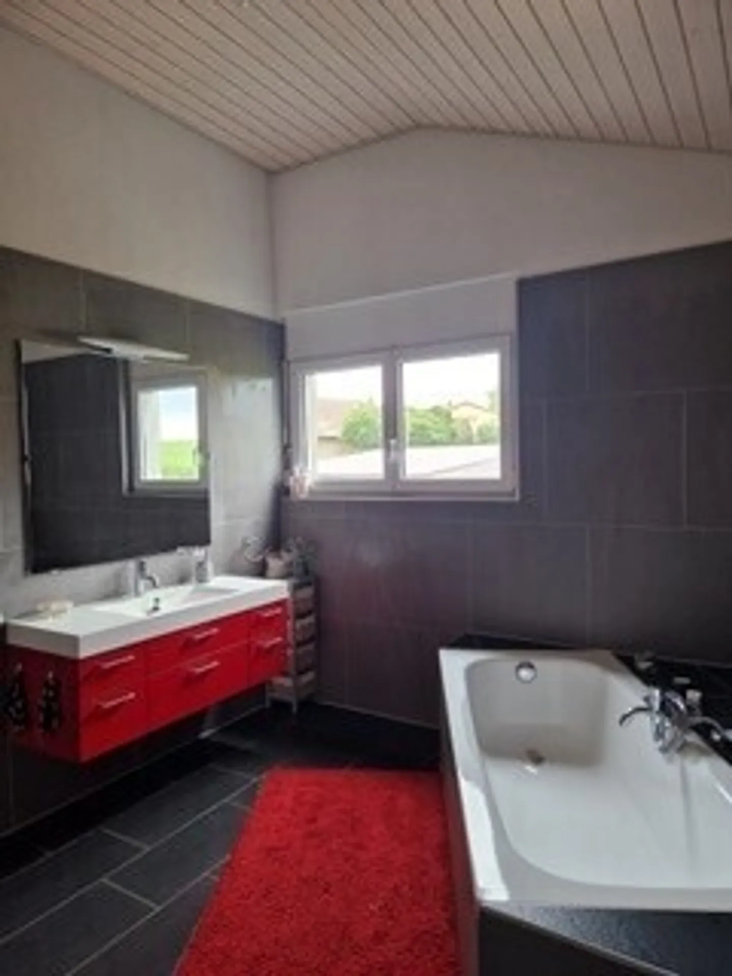 MAISON 6 PIÈCES À LE MOURET (FR), MEUBLÉ, DURÉE DÉTERMINÉE - Photo 9 sur 10