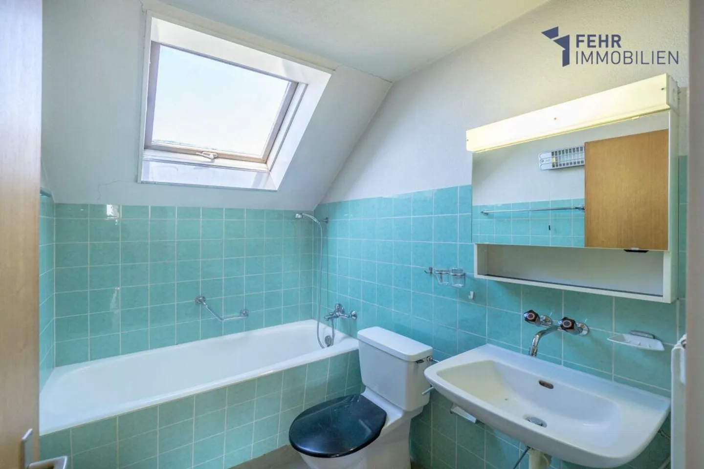 Fehr Immobilien - Freistehendes Zwei-Generationen-Haus - Foto 11 von 13
