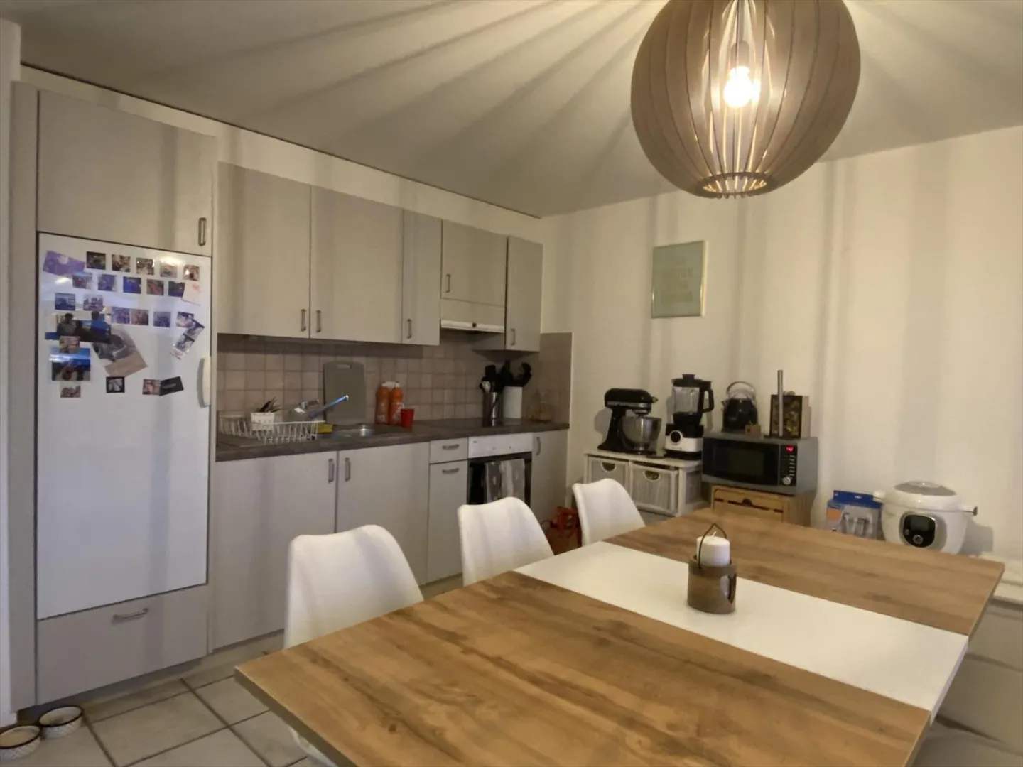 Apartment with balcony in Fétigny and optional garage - Photo 3 of 5