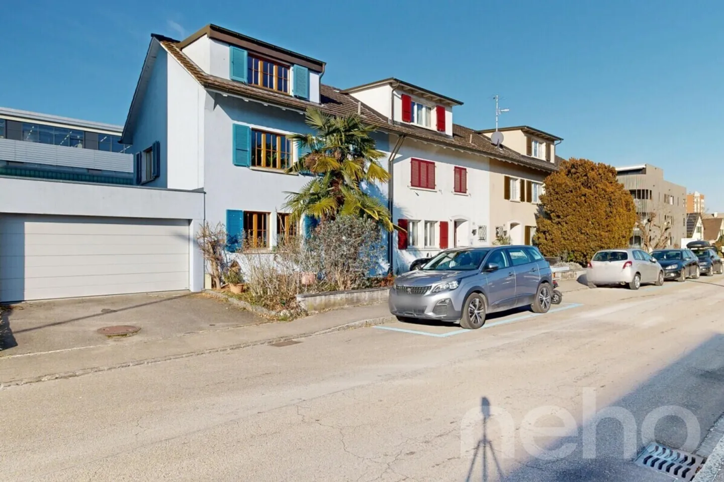 Affascinante casa a schiera di 6 stanze in posizione centrale - Foto 1 di 12