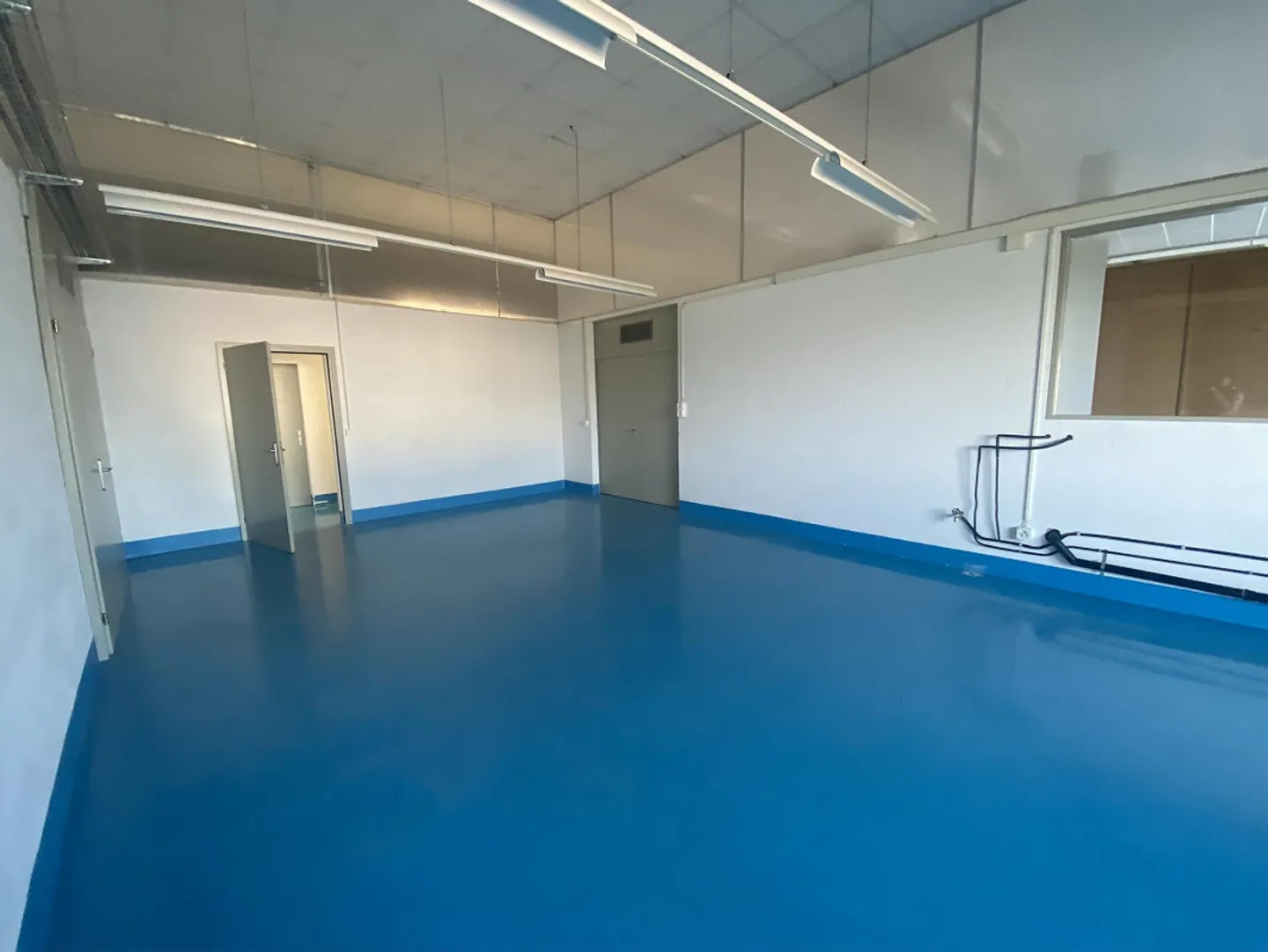 Industrial/Office Property for Rent - Photo 6 of 8