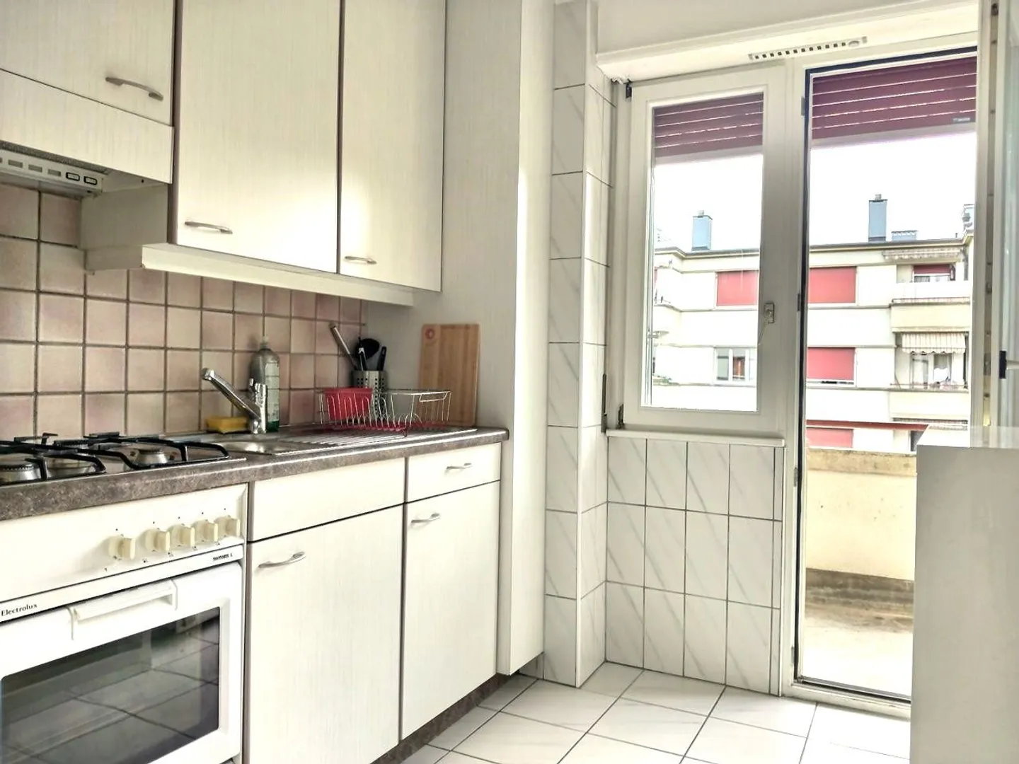 Beautiful furnished apartment in Lausanne / 3.5P / 2 bedrooms / 1 bathroom / 1 balcony - Photo 5 of 13