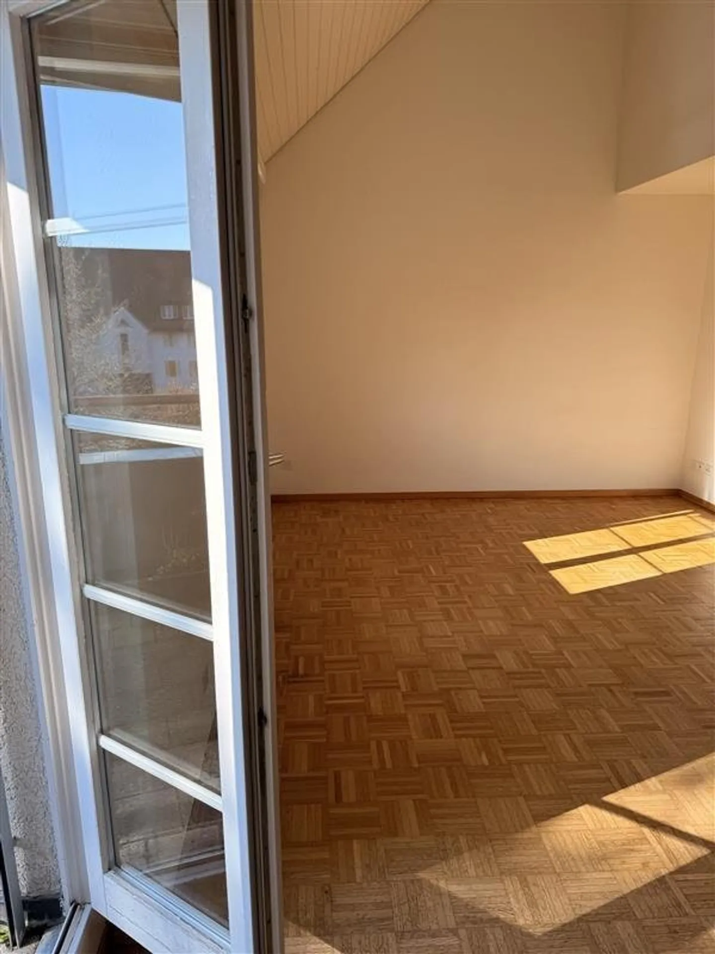 Charming 1.5 Maisonette Apartment in a Quiet Location - Photo 3 of 5