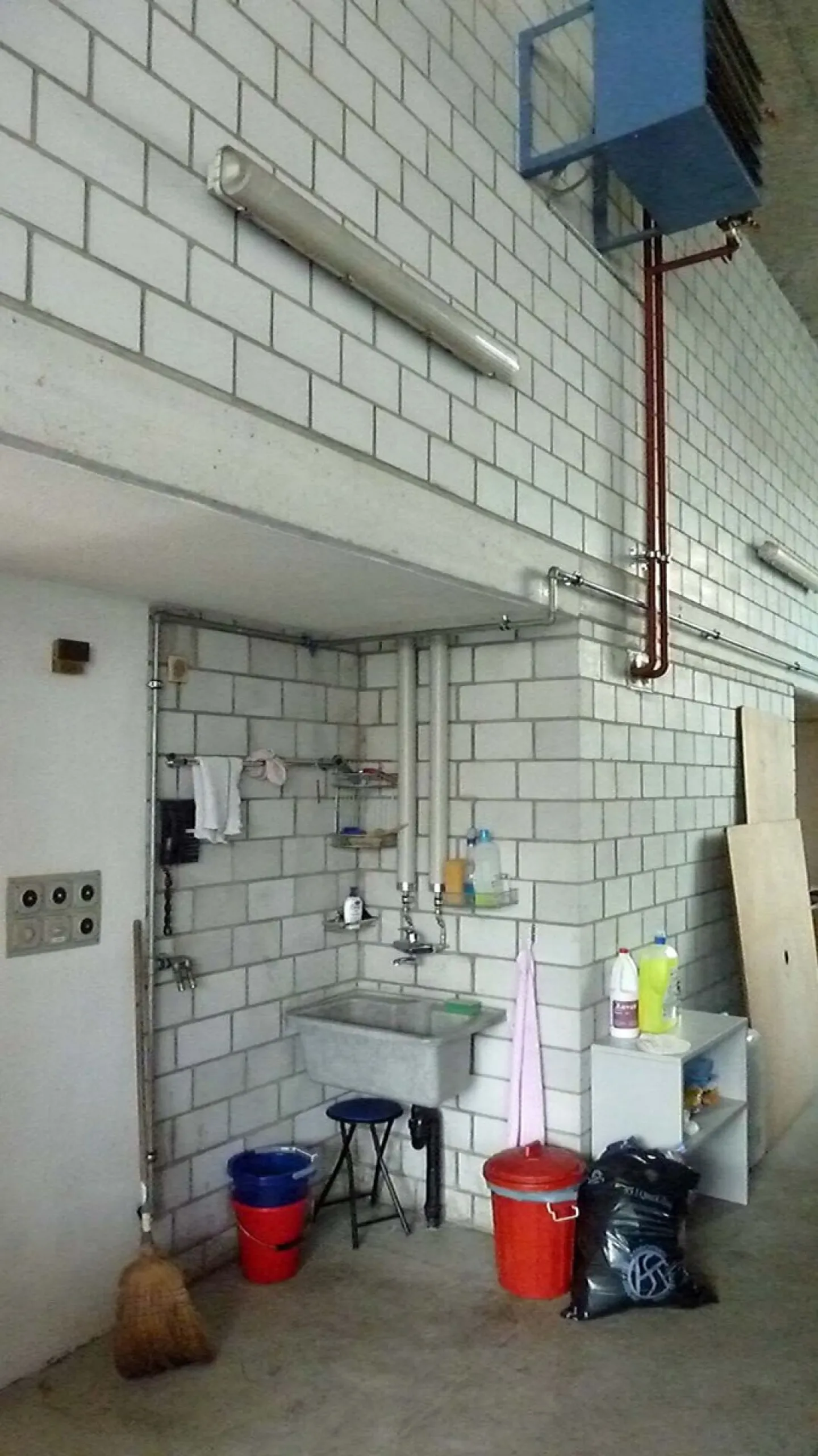 Garage - Foto 3 di 3